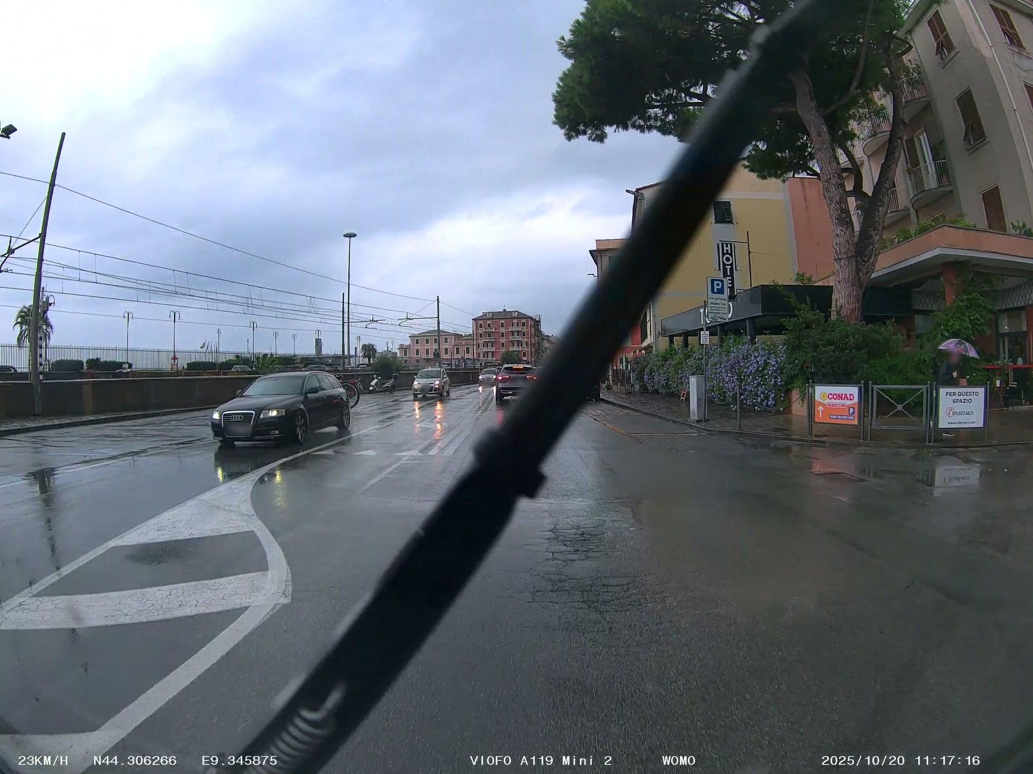 Street view near Hotel Tigullio di Perrone Gianluca Gianluca, Lavagna — © soulcover (CC BY-SA · Mapillary)