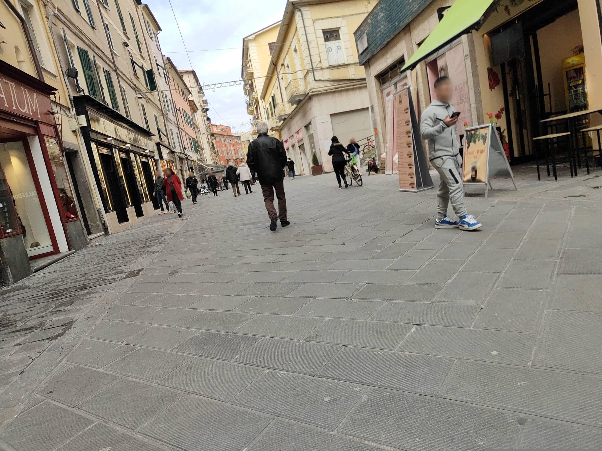 Street view near New Moon Del Prione, La Spezia — © omfg_notpr (CC BY-SA · Mapillary)