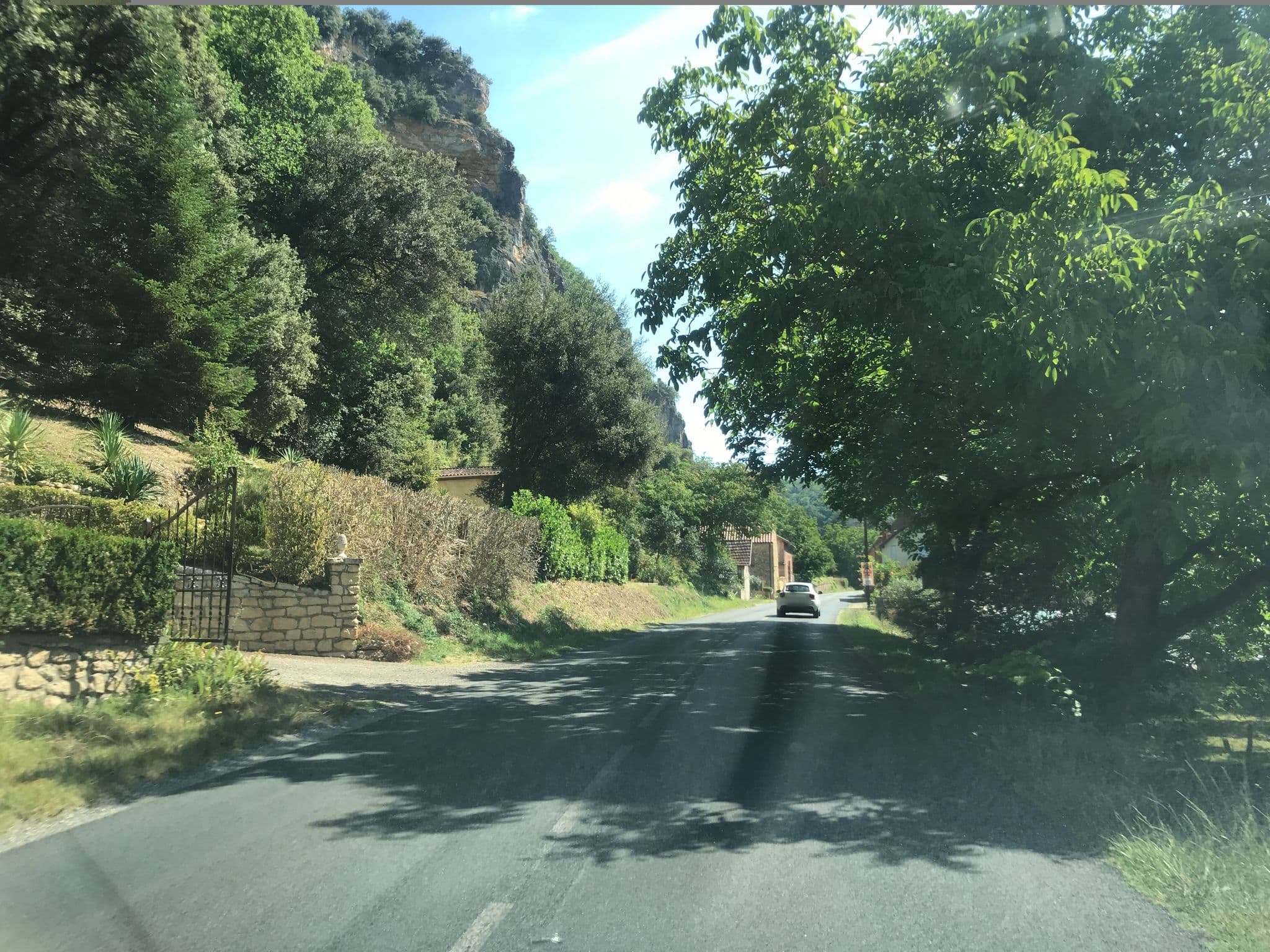 Street view near Aire Camping-Car Park de Vézac, Domme — © unmap (CC BY-SA · Mapillary)