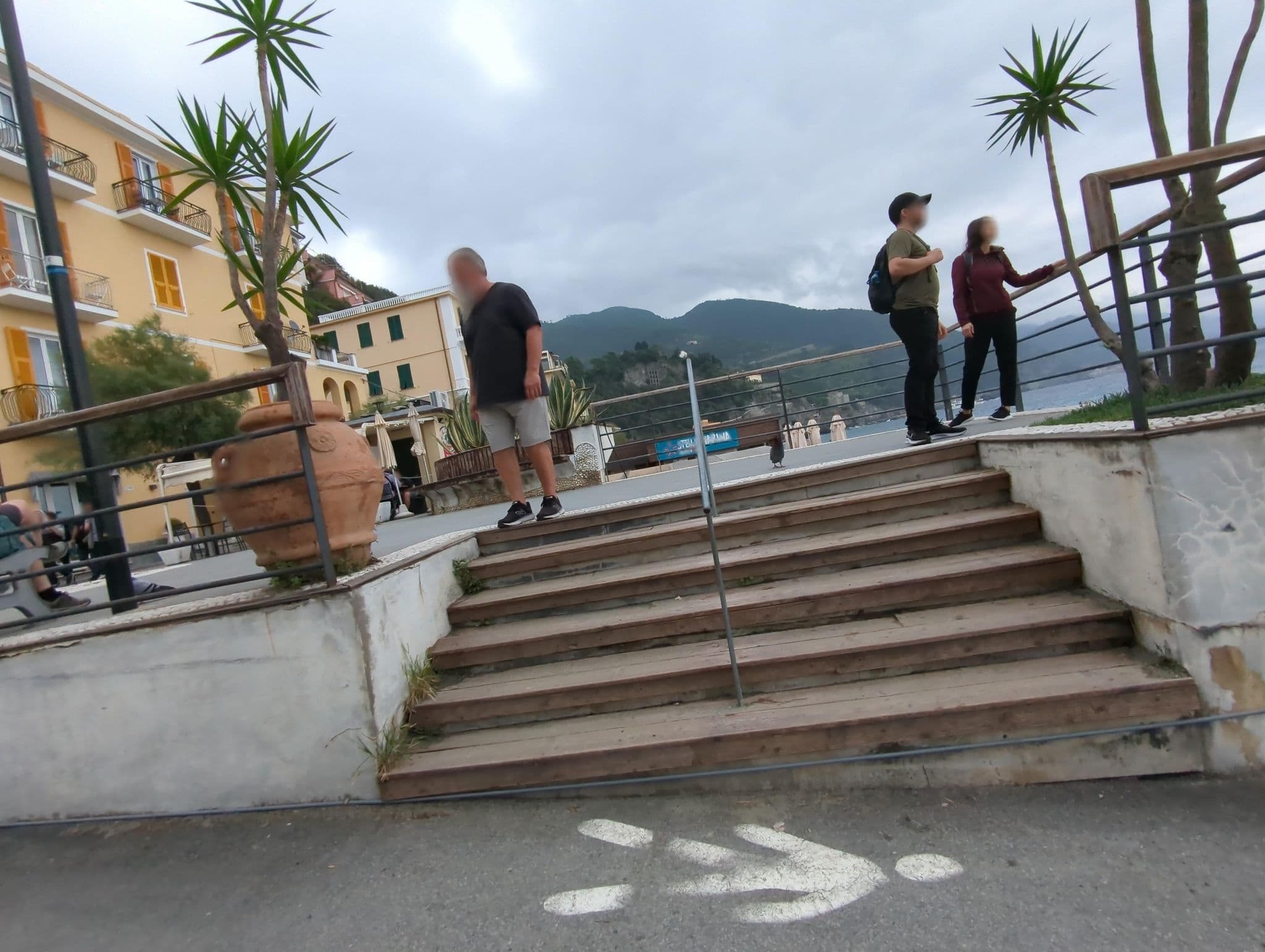 Street view near Hotel La Speggia, Monterosso al Mare — © ente (CC BY-SA · Mapillary)