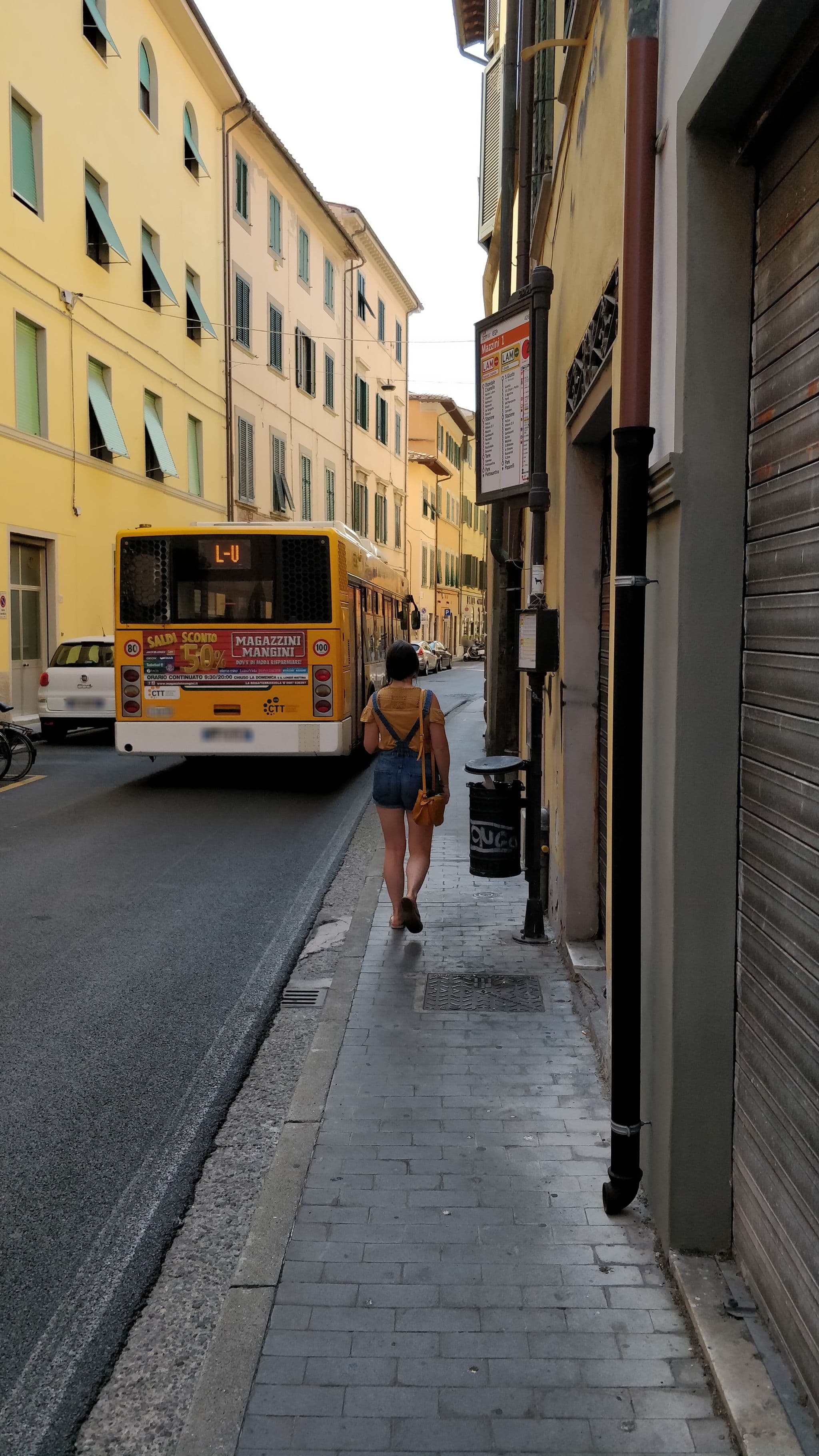Street view near Mazzini16, Pisa — © overflorian (CC BY-SA · Mapillary)