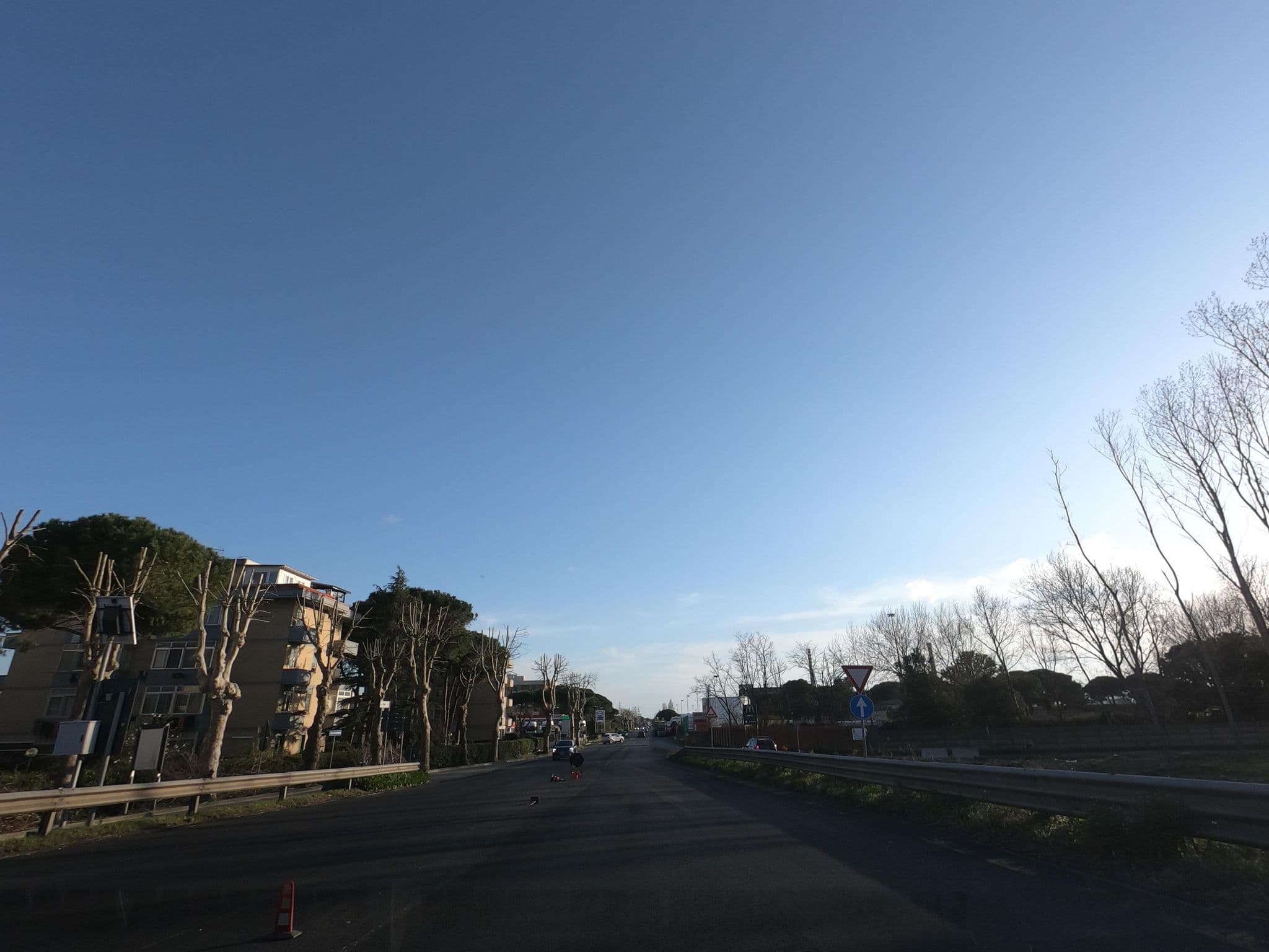 Street view near Bar Frenzio SNC di Turbati Francesco & C. SNC, Guasticce — © momix (CC BY-SA · Mapillary)