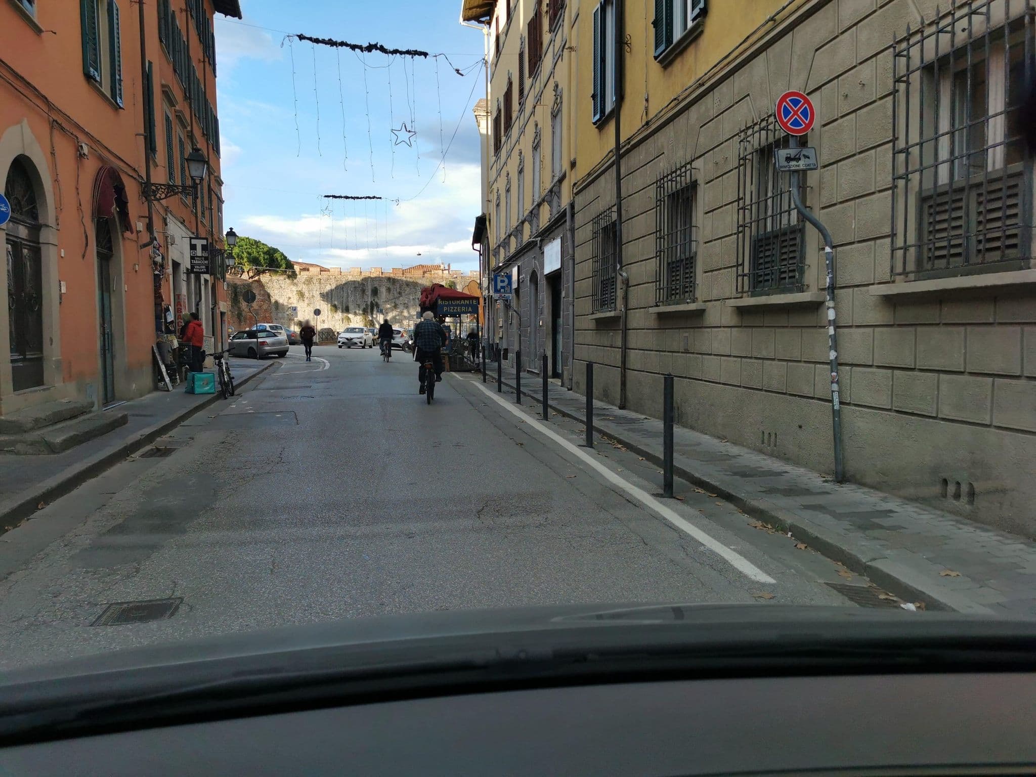 Street view near Retro B&B, Pisa — © canfe (CC BY-SA · Mapillary)
