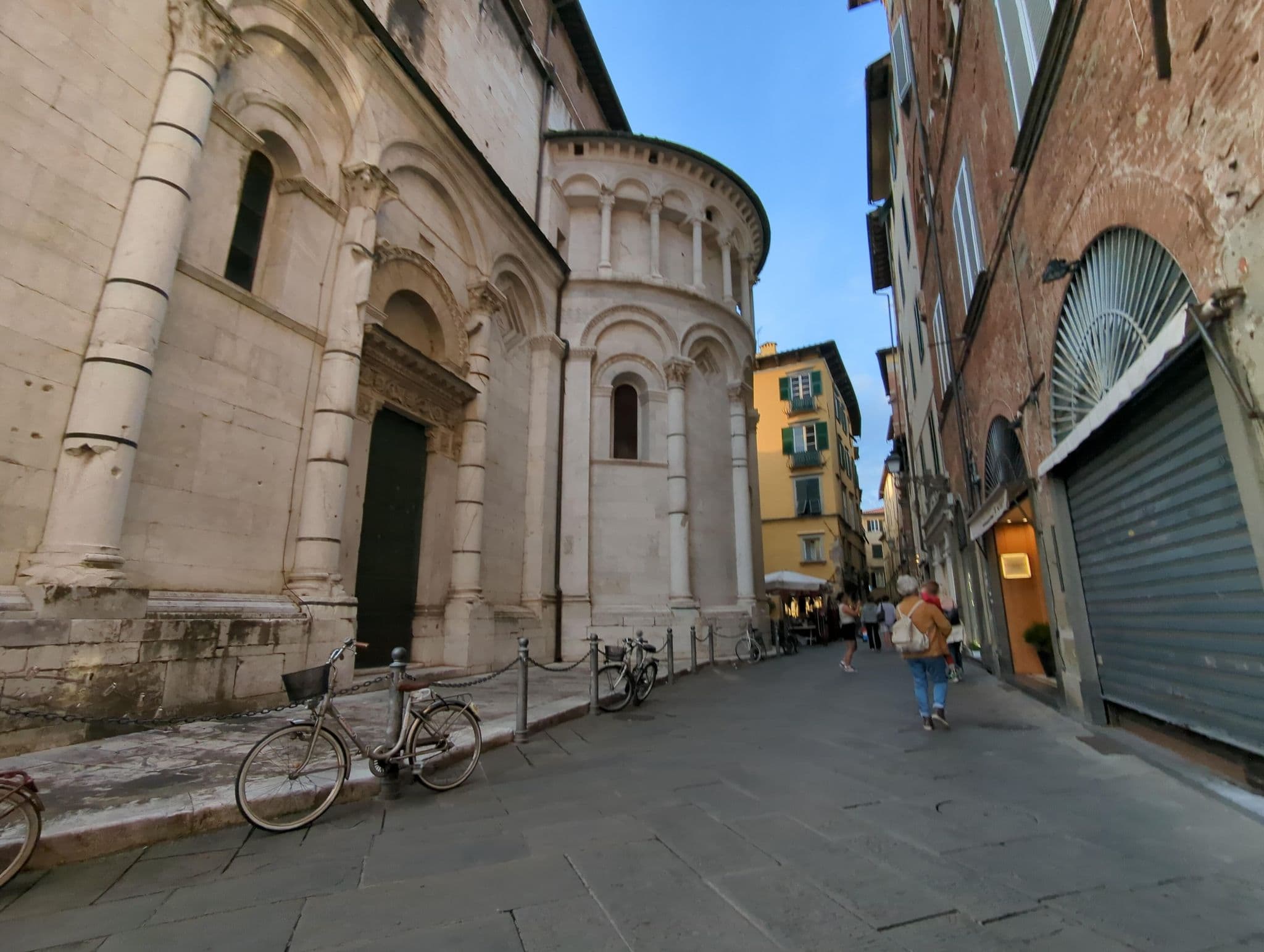 Street view near Palazzo Rocchi - Piazza San Michele, Lucca — © ente (CC BY-SA · Mapillary)