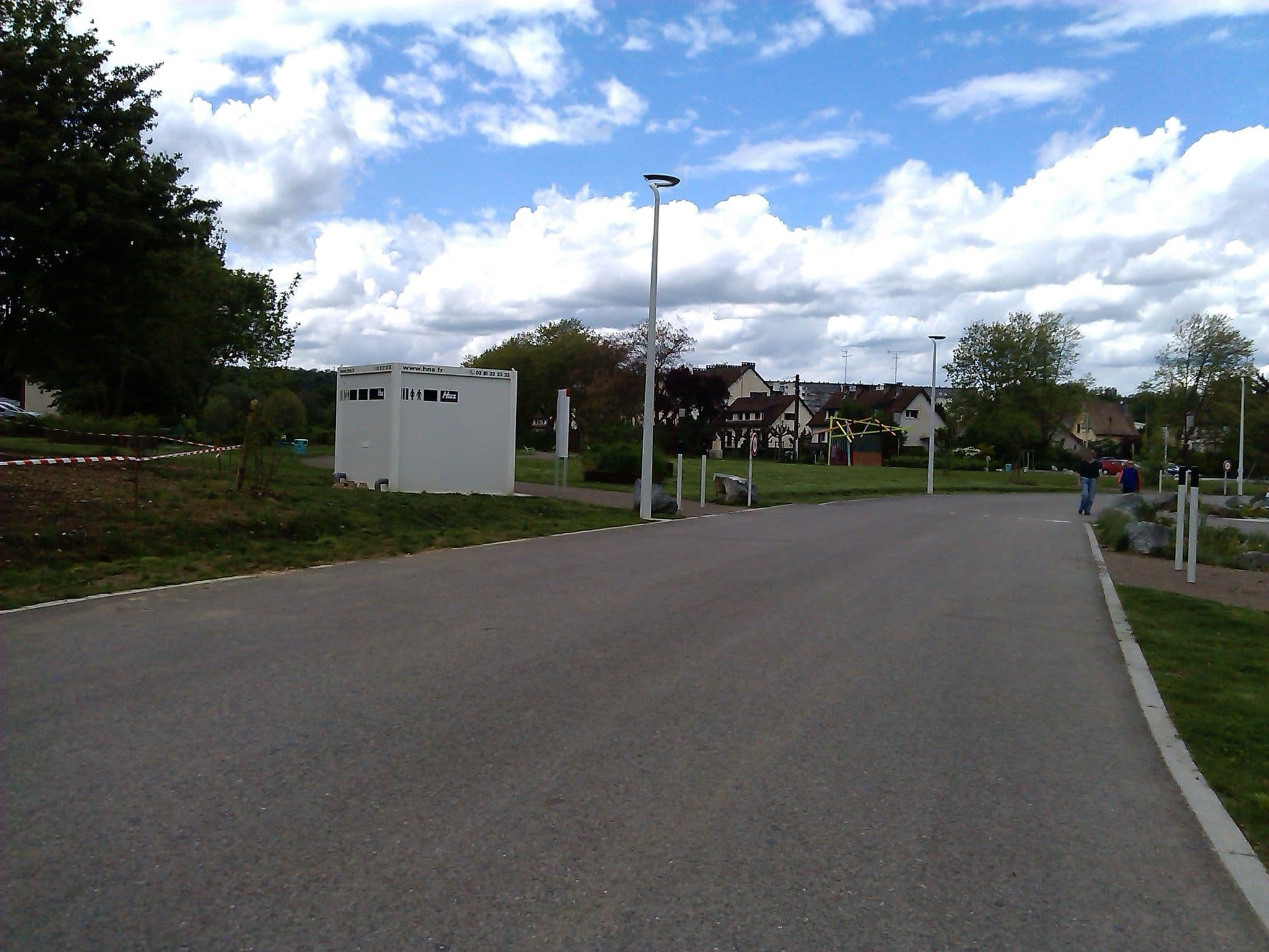 Street view near Aire de camping-cars Montbéliard - Port de plaisance, Montbéliard — © changchun1 (CC BY-SA · Mapillary)