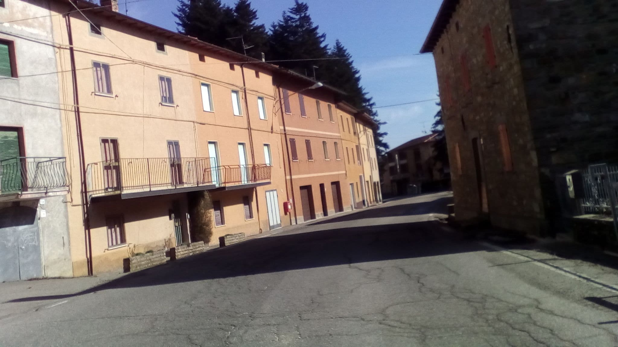 Street view near Galli Vittorio Ristorante, Lama — © cxc (CC BY-SA · Mapillary)