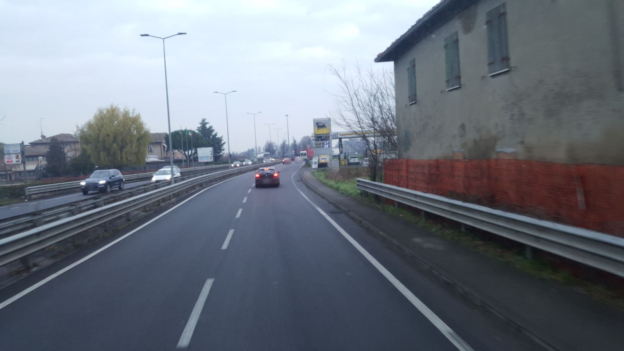 Street view near Gran Hotel Guinigi, Baganzola — © klimakas (CC BY-SA · Mapillary)