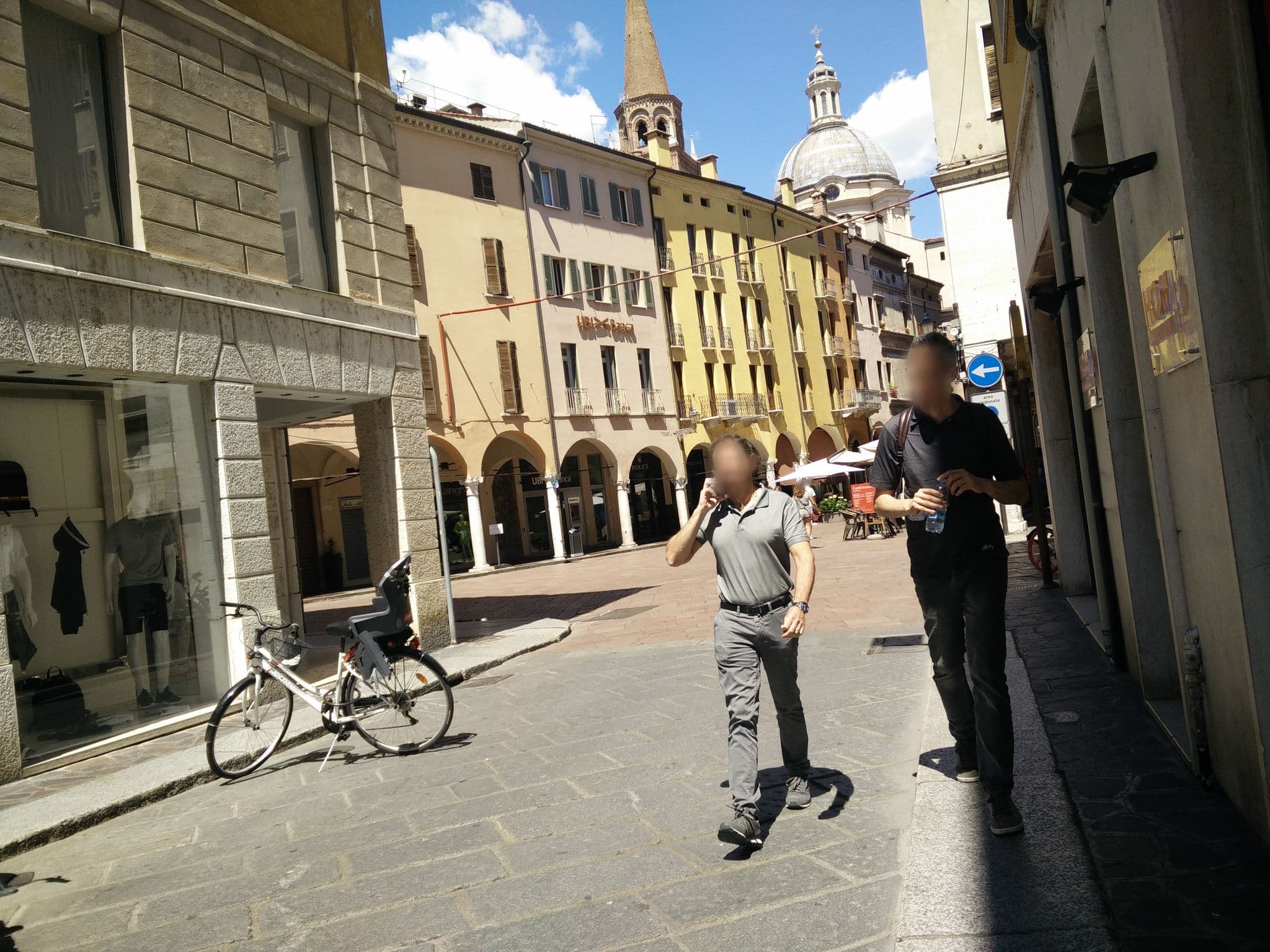 Street view near Antica Dimora di Manto, Mantua — © paspartu_0 (CC BY-SA · Mapillary)