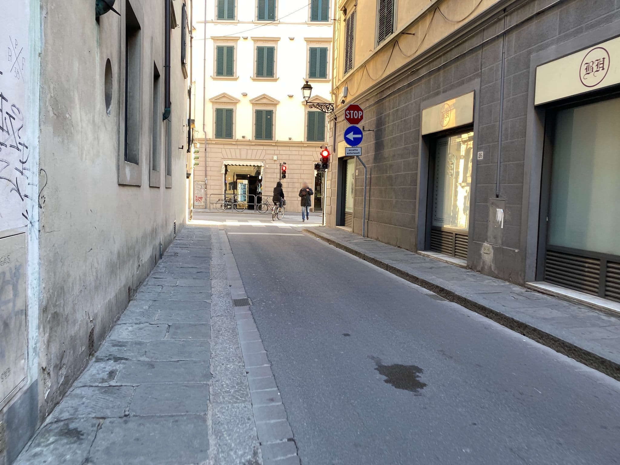 Street view near Home Boutique, Florence — © asturksever (CC BY-SA · Mapillary)