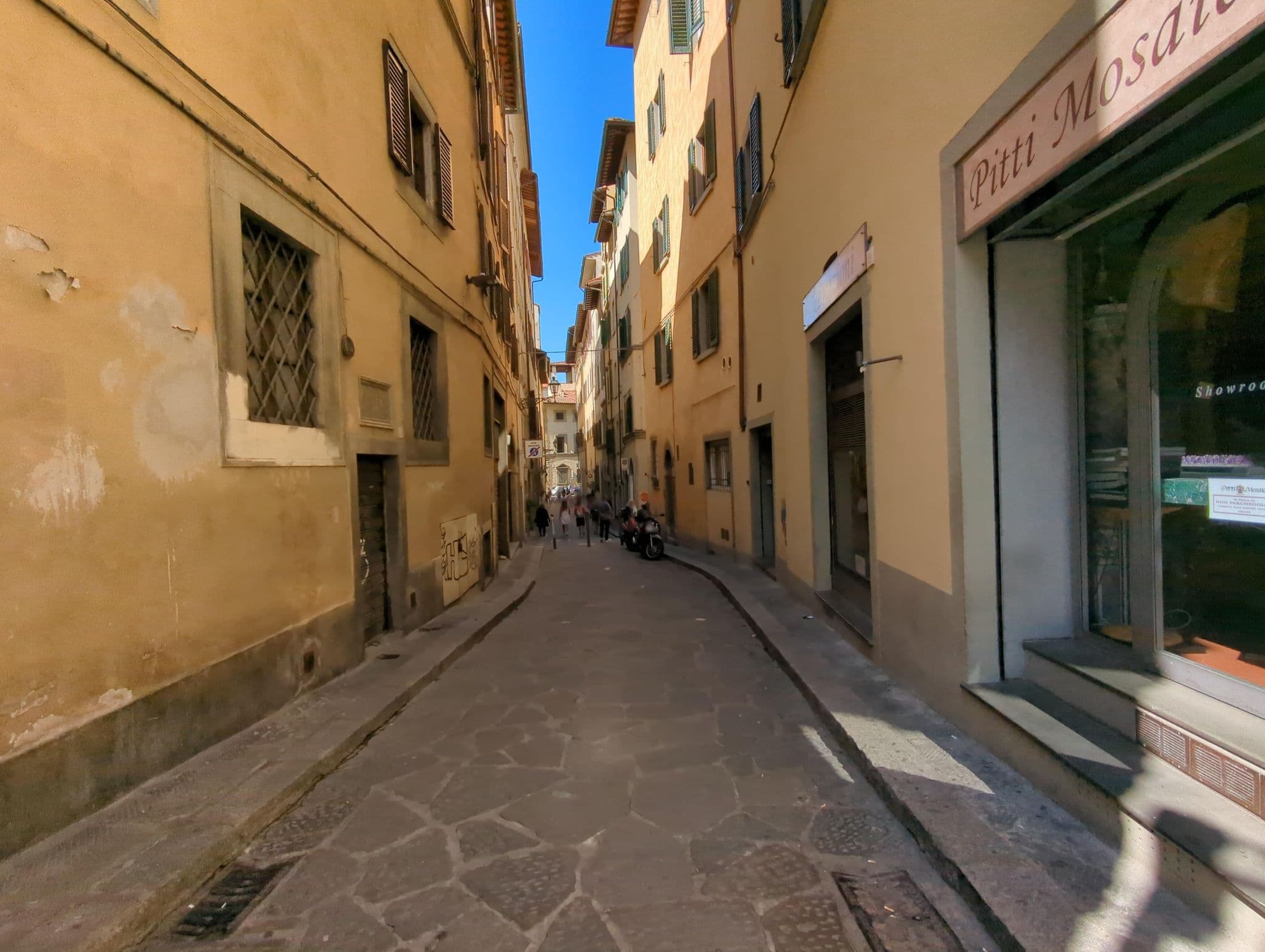 Street view near Florence Pitti Loft, Florence — © ente (CC BY-SA · Mapillary)