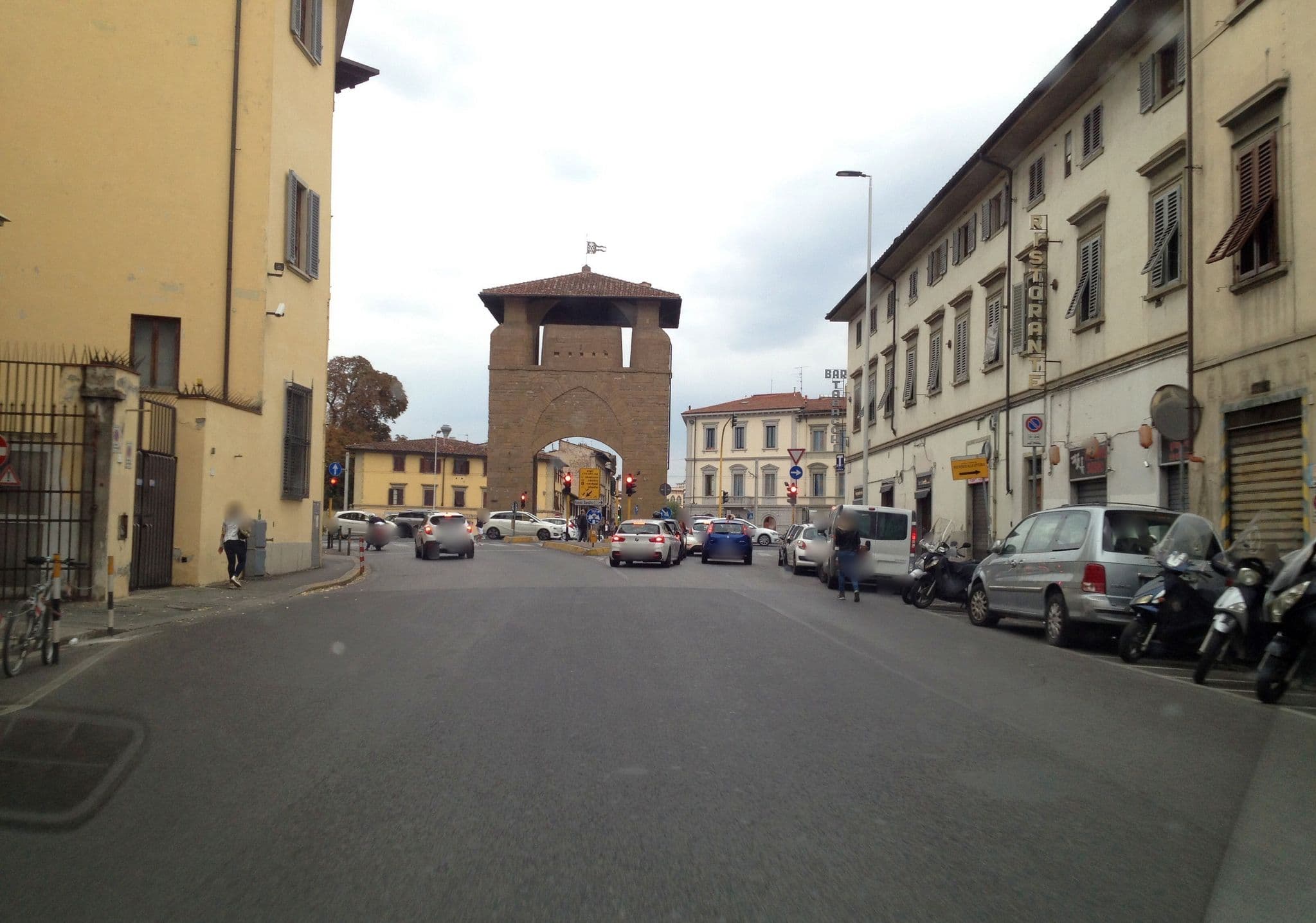 Street view near Casa Vacanza La Leopoldina, Florence — © istefanos (CC BY-SA · Mapillary)