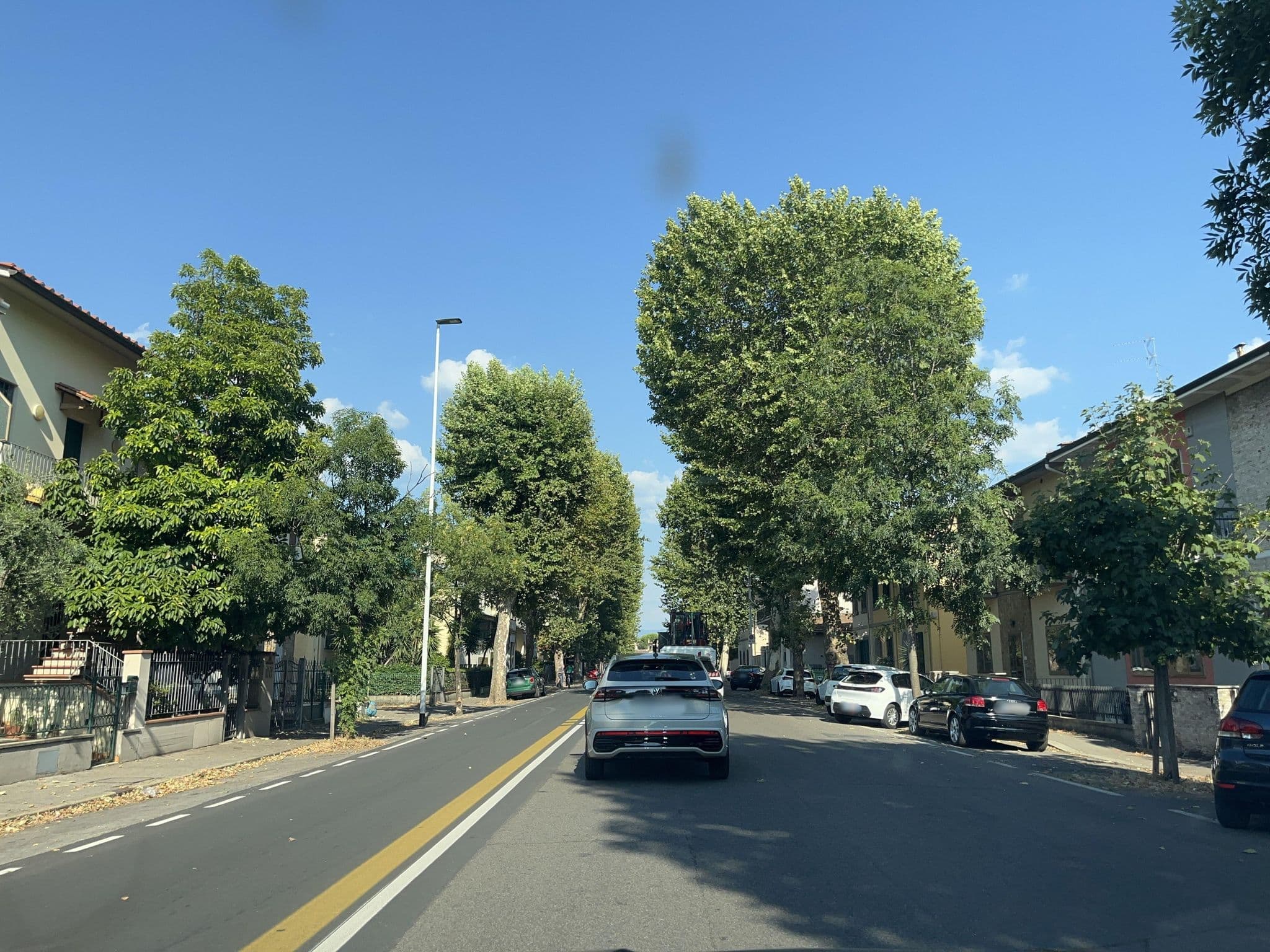 Street view near Hostal Otedis Relais Garibaldi's, Mantignano-Ugnano — © fod (CC BY-SA · Mapillary)