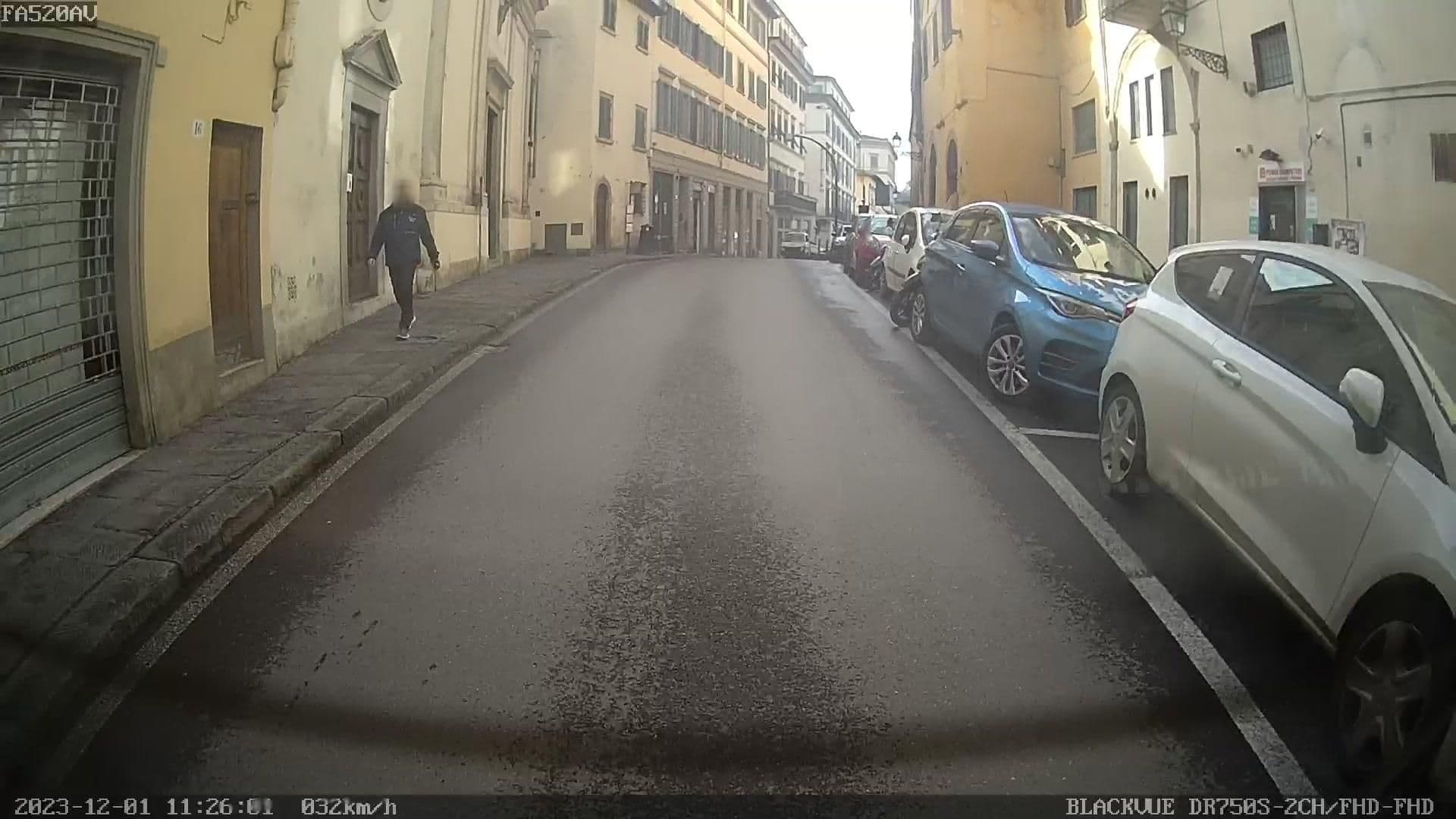 Street view near Domo Florenzia, Florence — © riccardofuziercayla (CC BY-SA · Mapillary)