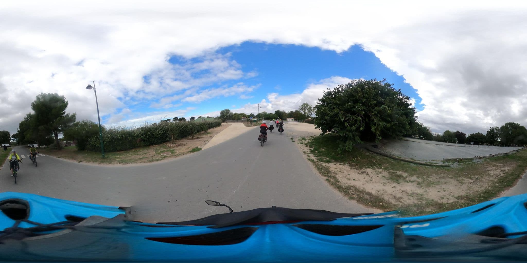 Street view near Aire de Camping Car Port-des-Barques, Pré des Mays, Port-des-Barques — © padididejurbise (CC BY-SA · Mapillary)