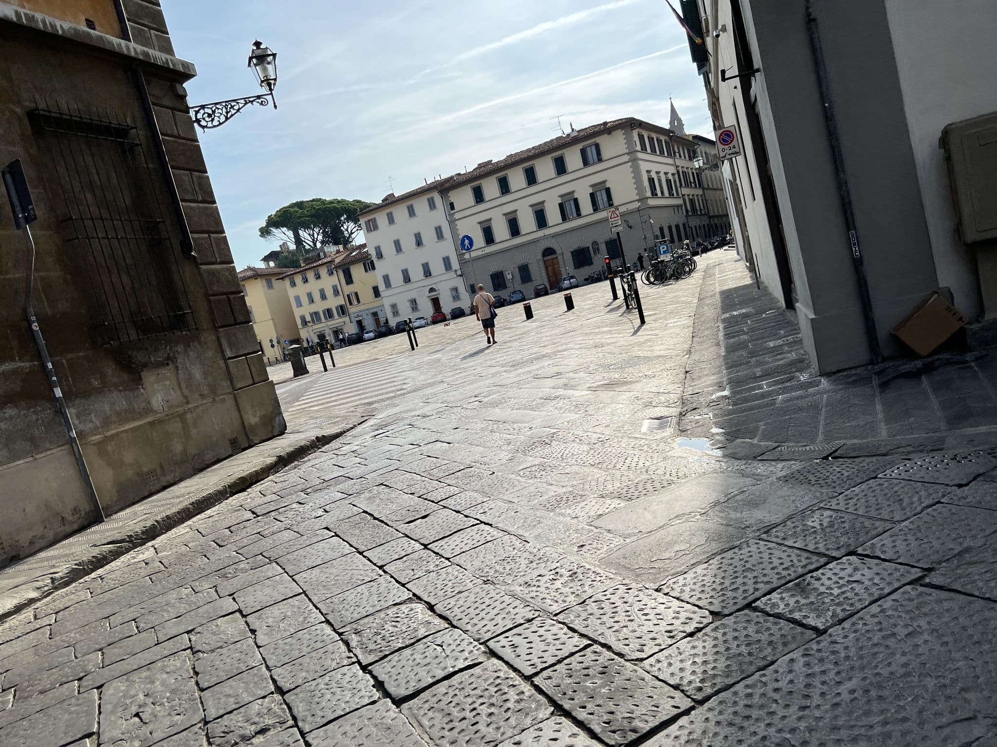 Street view near Ospitale delle Rifiorenze, Florence — © shogohirasawa (CC BY-SA · Mapillary)