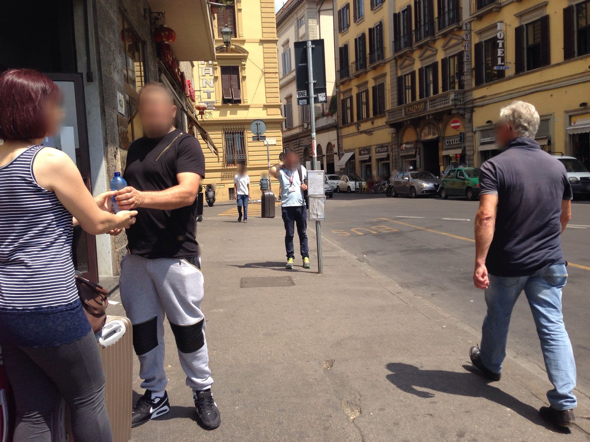 Street view near Luna Rossa Hotel, Florence — © scribblemaniac (CC BY-SA · Mapillary)