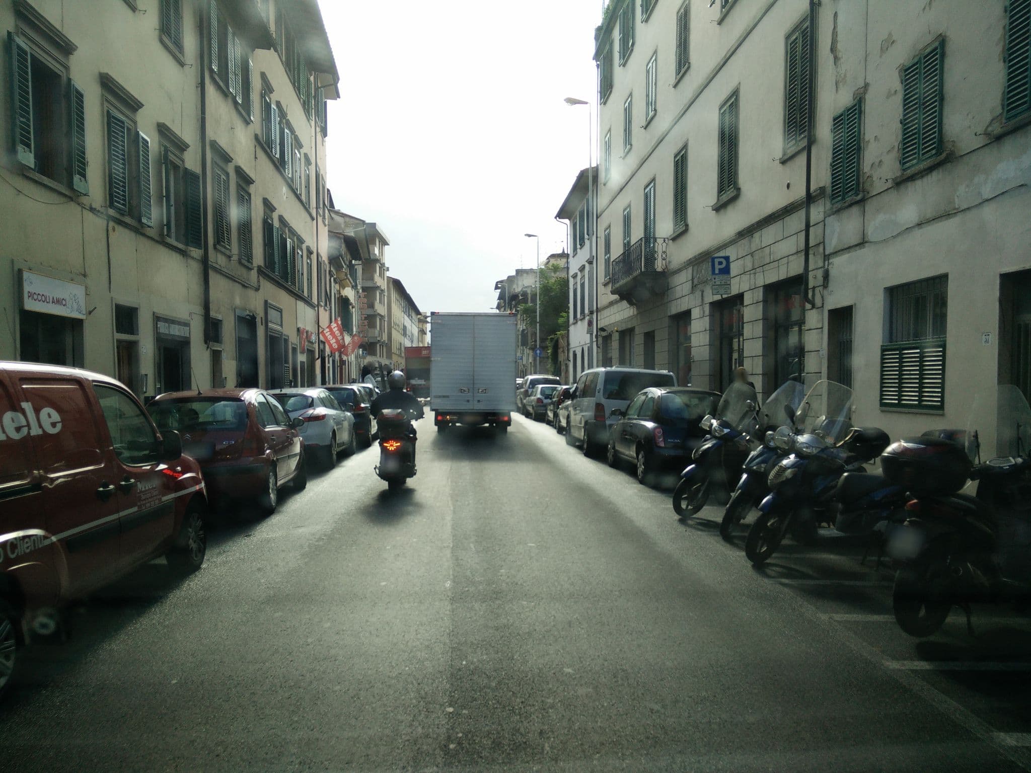 Street view near Casa Maron, Florence — © joostjakob (CC BY-SA · Mapillary)