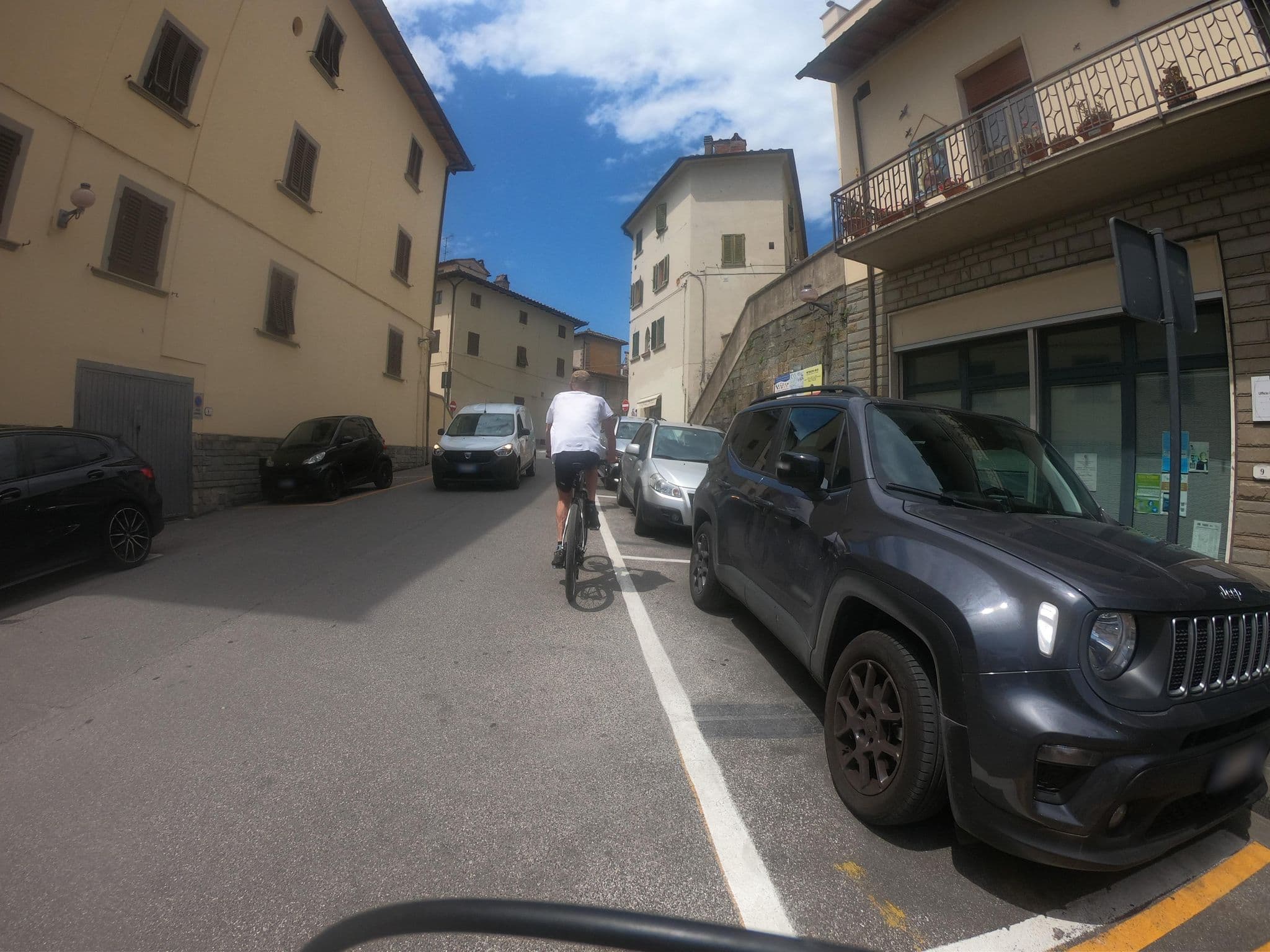 Street view near Casa Leonardo da Vinci, Vinci — © pbb (CC BY-SA · Mapillary)