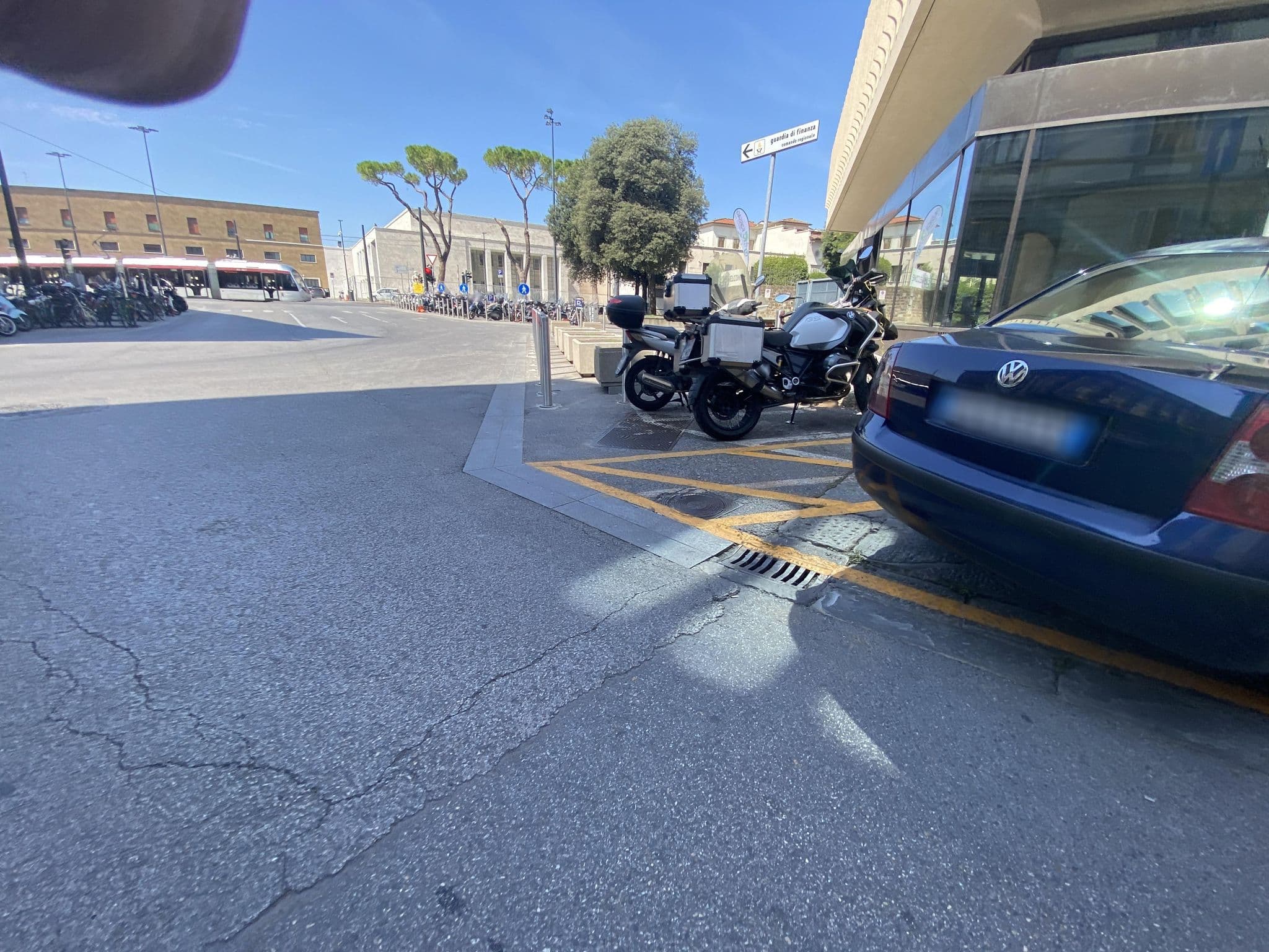 Street view near Casa Vacanze Villa Bianca, Florence — © hede (CC BY-SA · Mapillary)