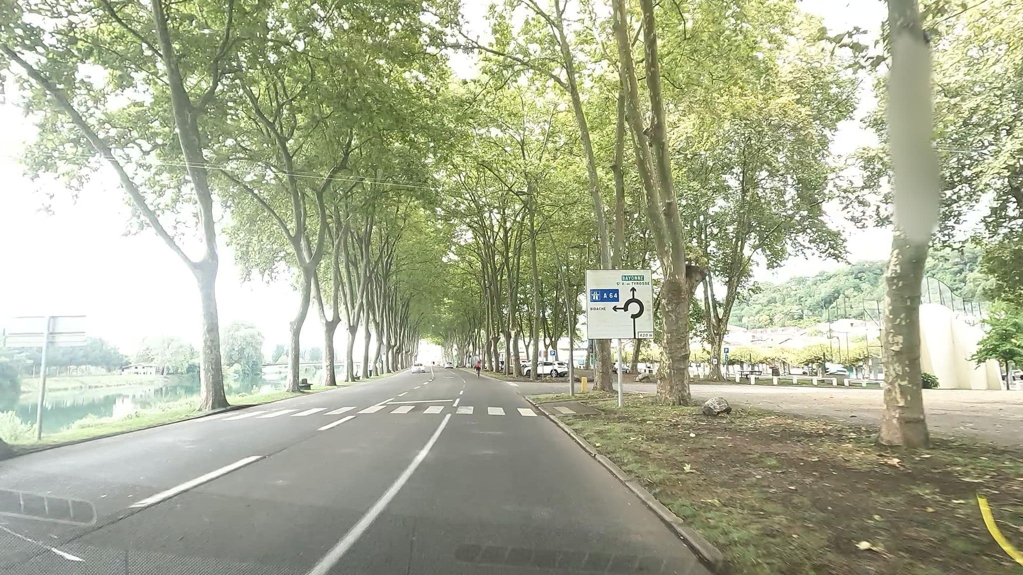 Street view near Aire de service de Peyrehorade, Peyrehorade — © vinisa (CC BY-SA · Mapillary)