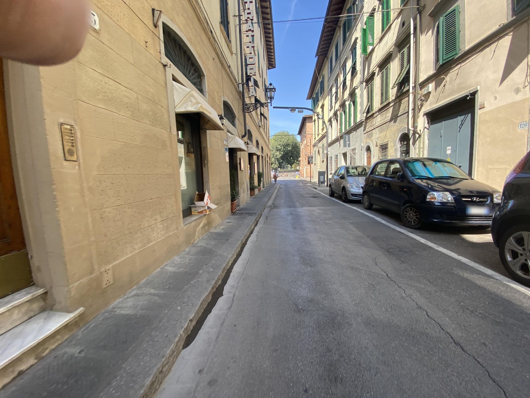 Street view near Dreamy Guelfa, Florence — © hede (CC BY-SA · Mapillary)