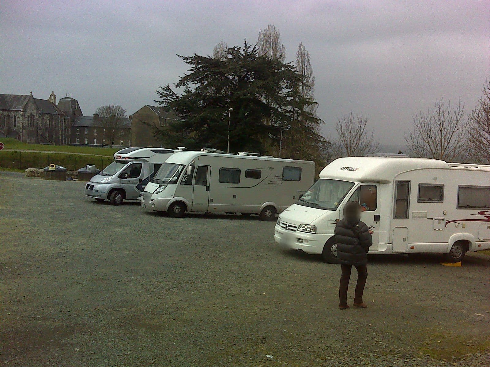 Street view near Aire de camping-cars Avranches, Avranches — © bernardvoyageur (CC BY-SA · Mapillary)