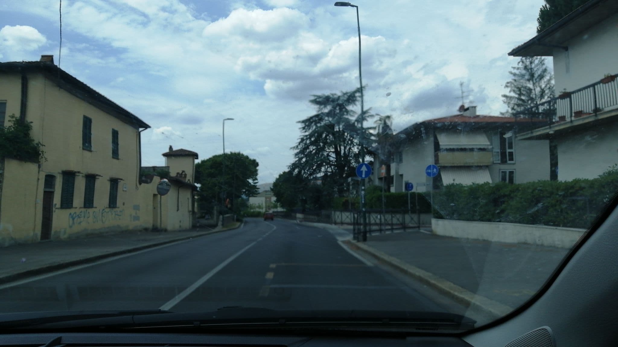 Street view near Villa Il Paradisino di Costanza Belloni Filippi, Sesto Fiorentino — © bortox (CC BY-SA · Mapillary)