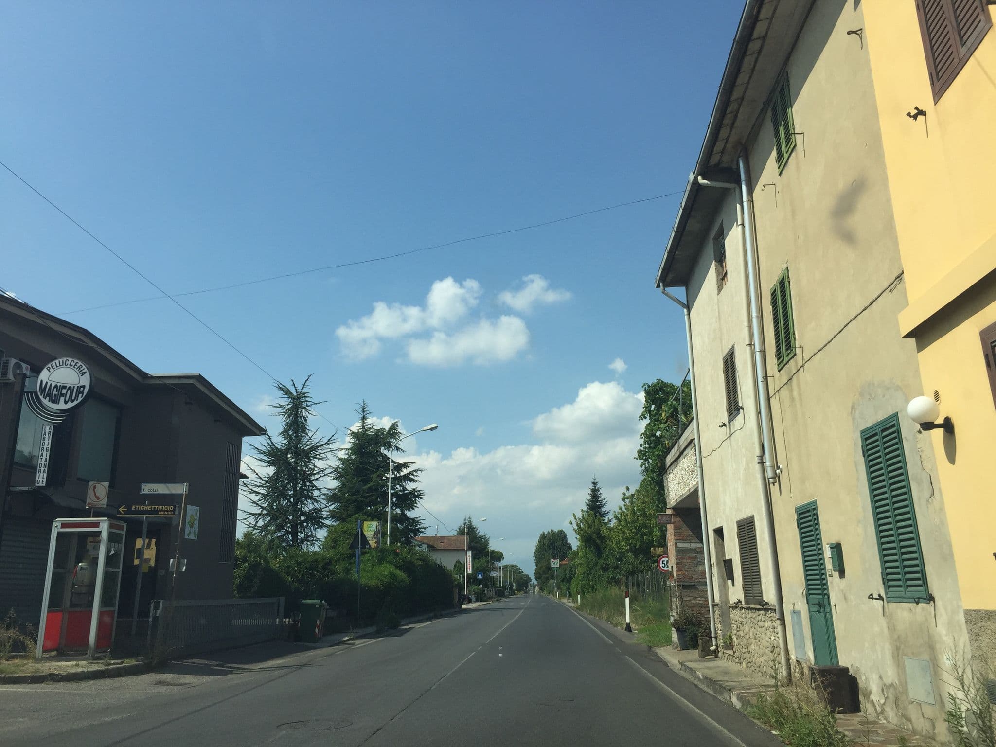 Street view near Alberghino Stella, Catena — © mapillary_service (CC BY-SA · Mapillary)