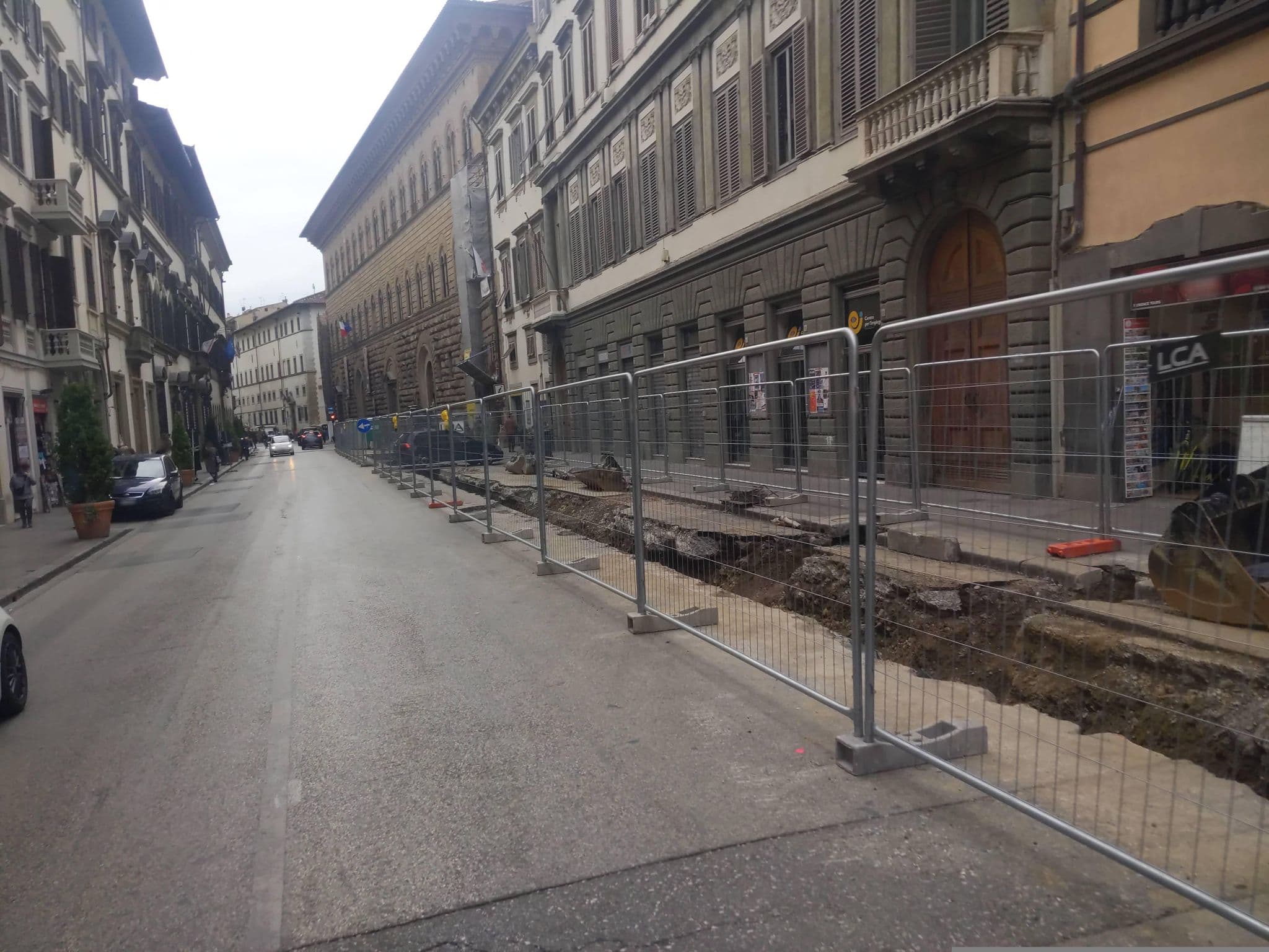 Street view near B&B Maison, Florence — © martinligabue (CC BY-SA · Mapillary)