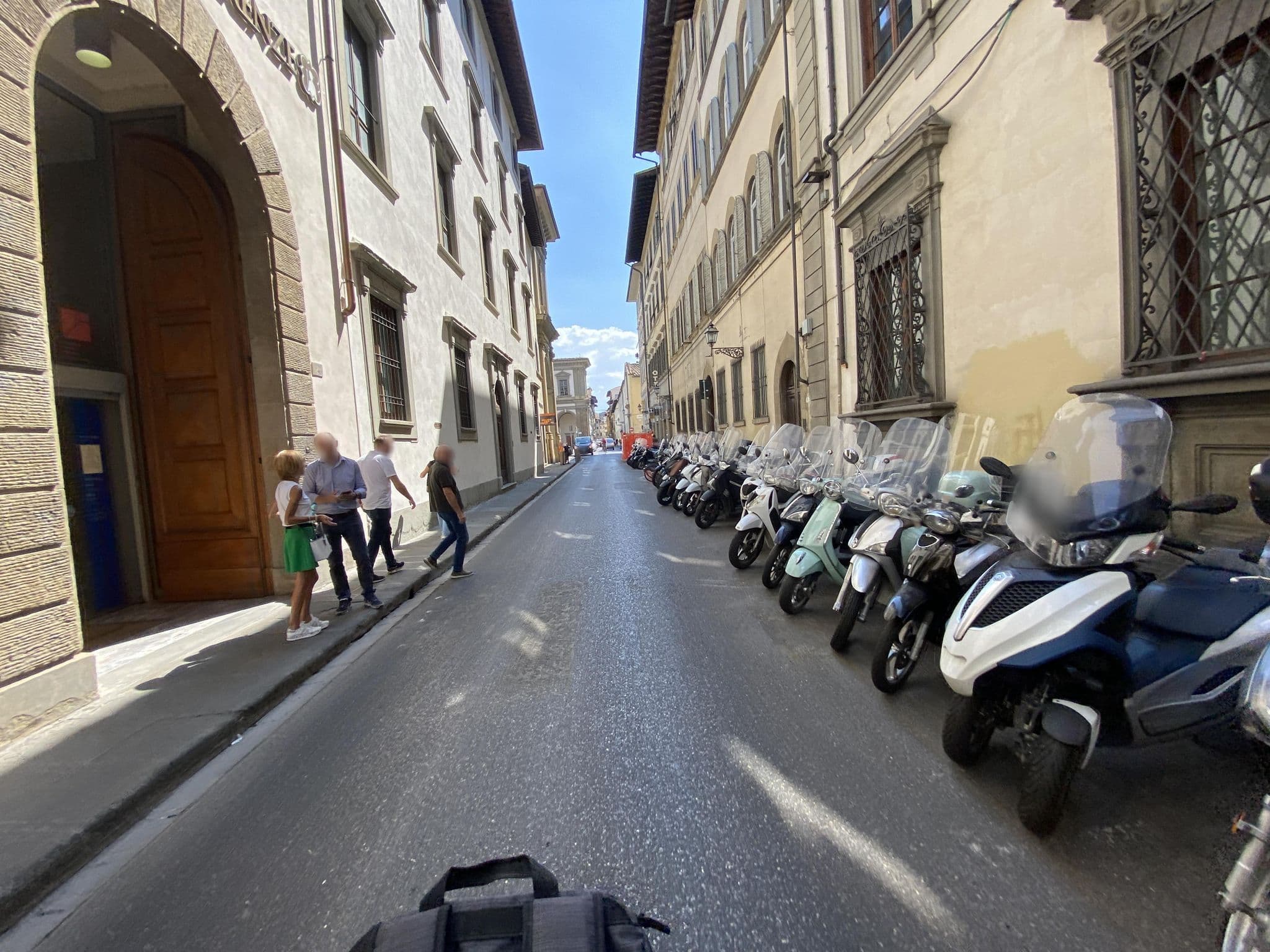 Street view near La Gabbia Del Grillo, Florence — © asturksever (CC BY-SA · Mapillary)