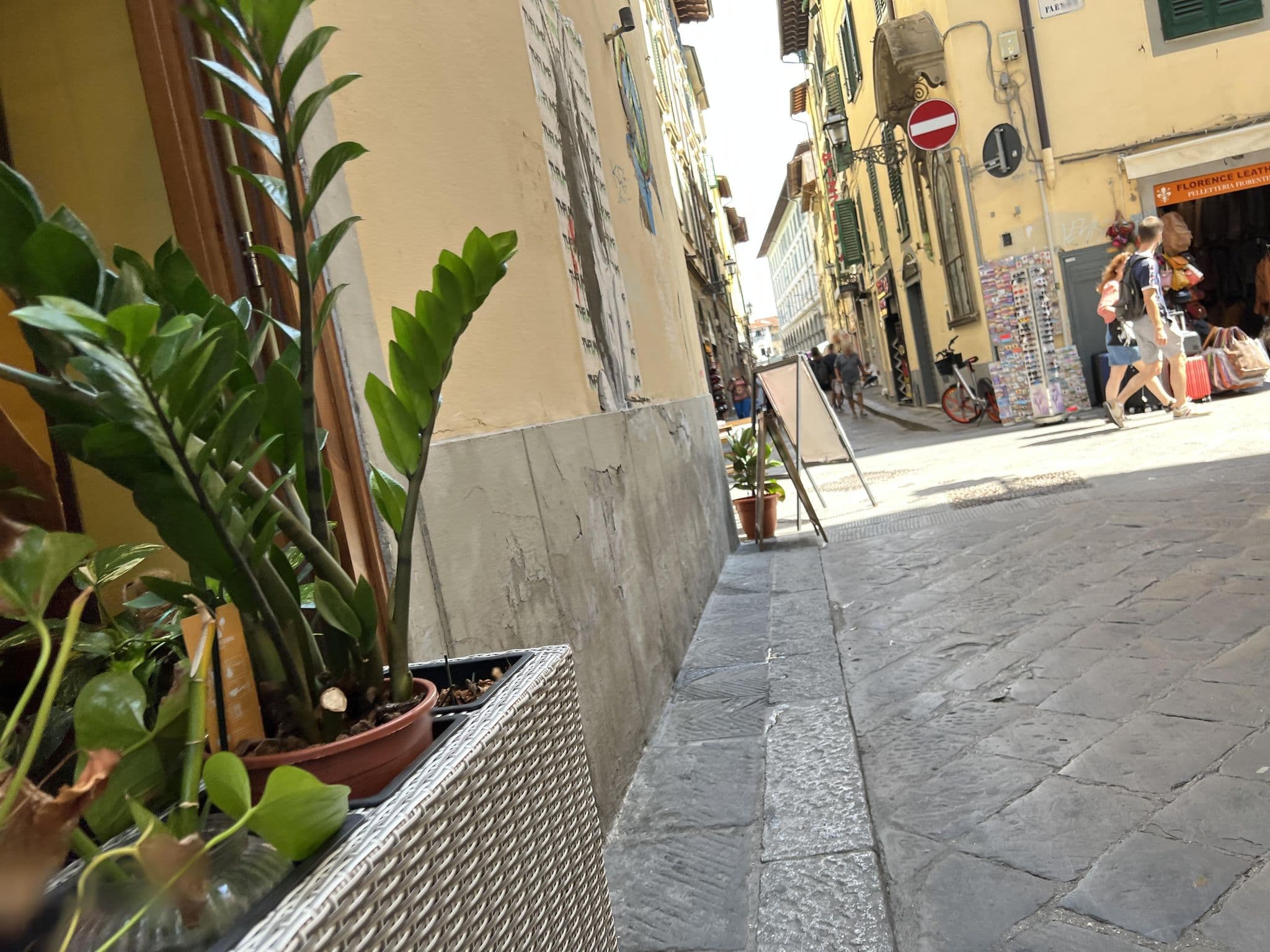 Street view near Locanda di Firenze, Florence — © shogohirasawa (CC BY-SA · Mapillary)