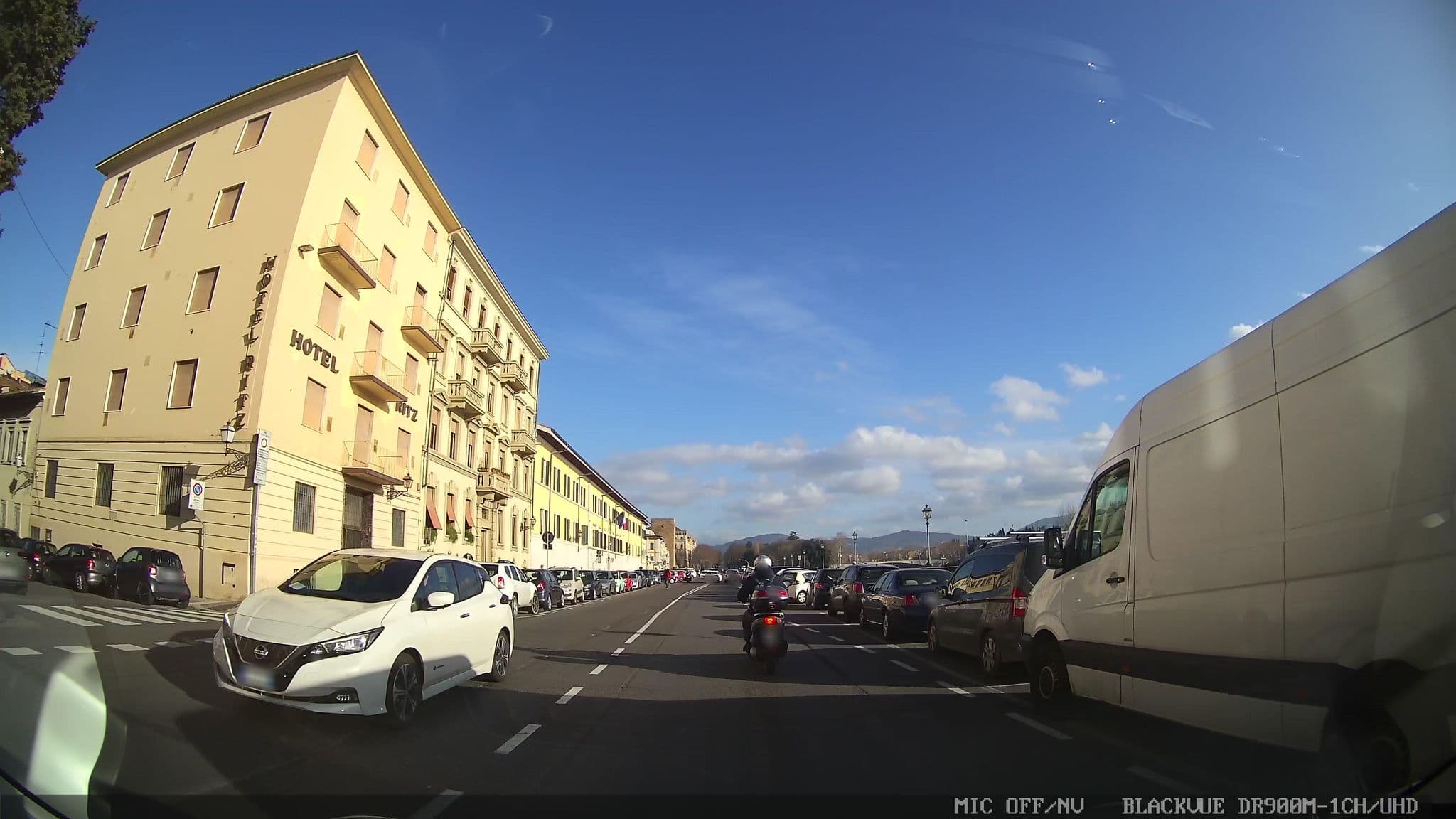Street view near Florence View Apartments, Campo di Marte — © asturksever (CC BY-SA · Mapillary)