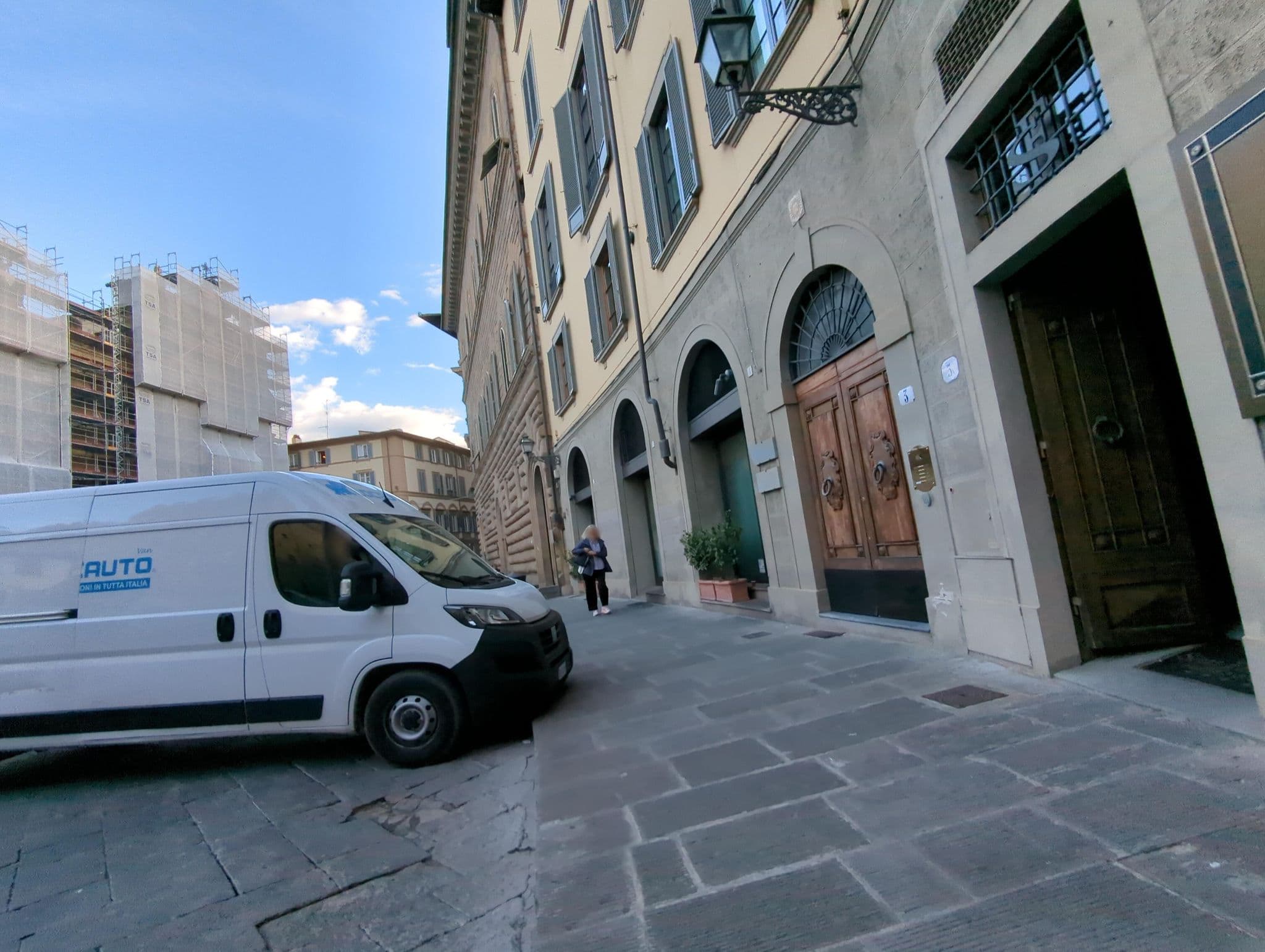 Street view near Palazzo dei Greci, Florence — © ente (CC BY-SA · Mapillary)
