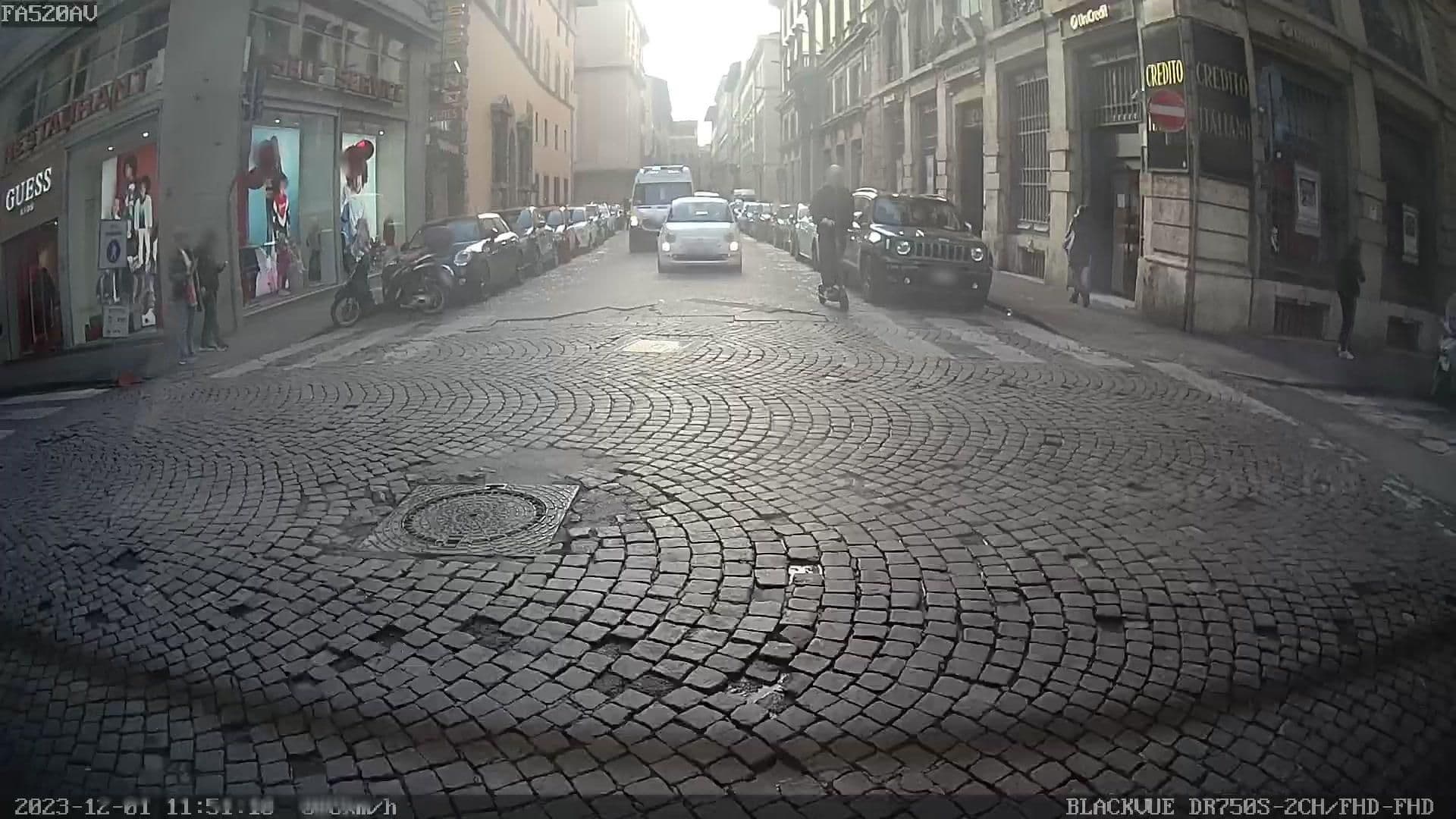 Street view near DUOMO LUXURY APARTMENT Palazzo del Re, Florence — © riccardofuziercayla (CC BY-SA · Mapillary)