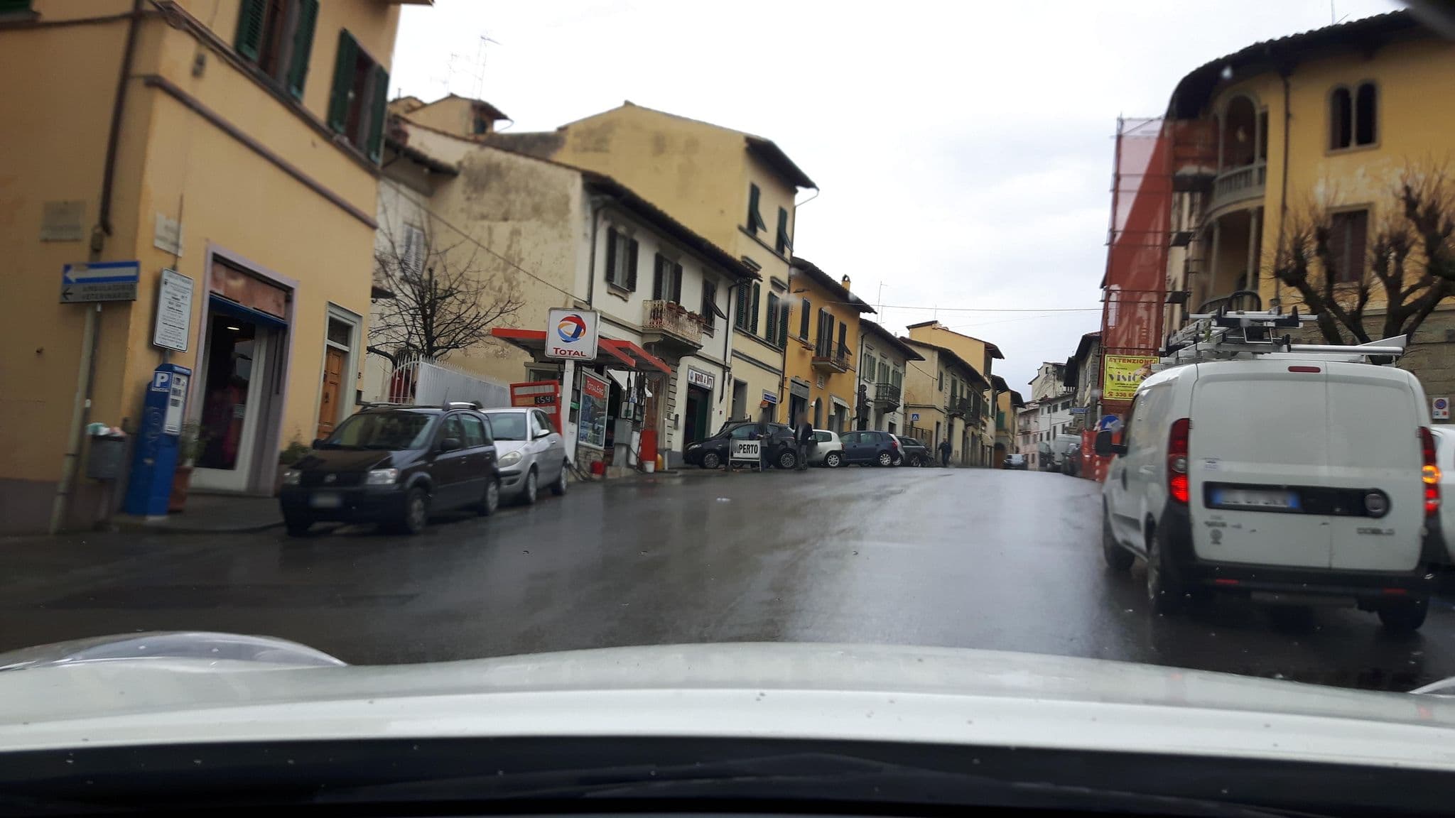 Street view near Casa Sofia, Fiesole — © roadroid (CC BY-SA · Mapillary)