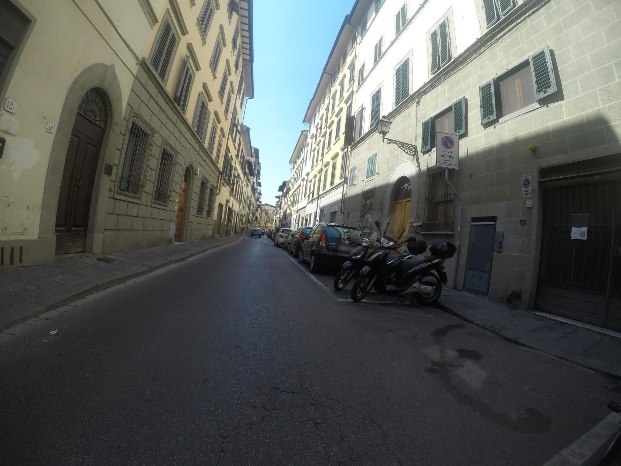 Street view near Resiedenza le Rondini, Florence — © chrisbeddow (CC BY-SA · Mapillary)