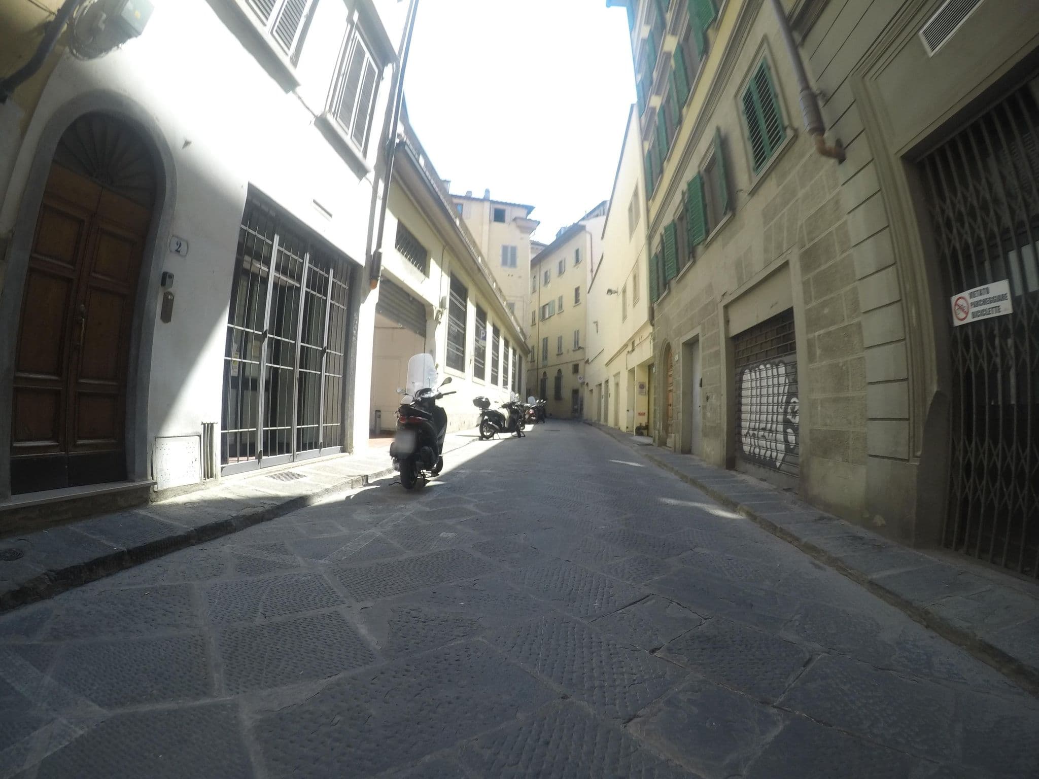 Street view near Diamond's Camera Firenze, Florence — © chrisbeddow (CC BY-SA · Mapillary)