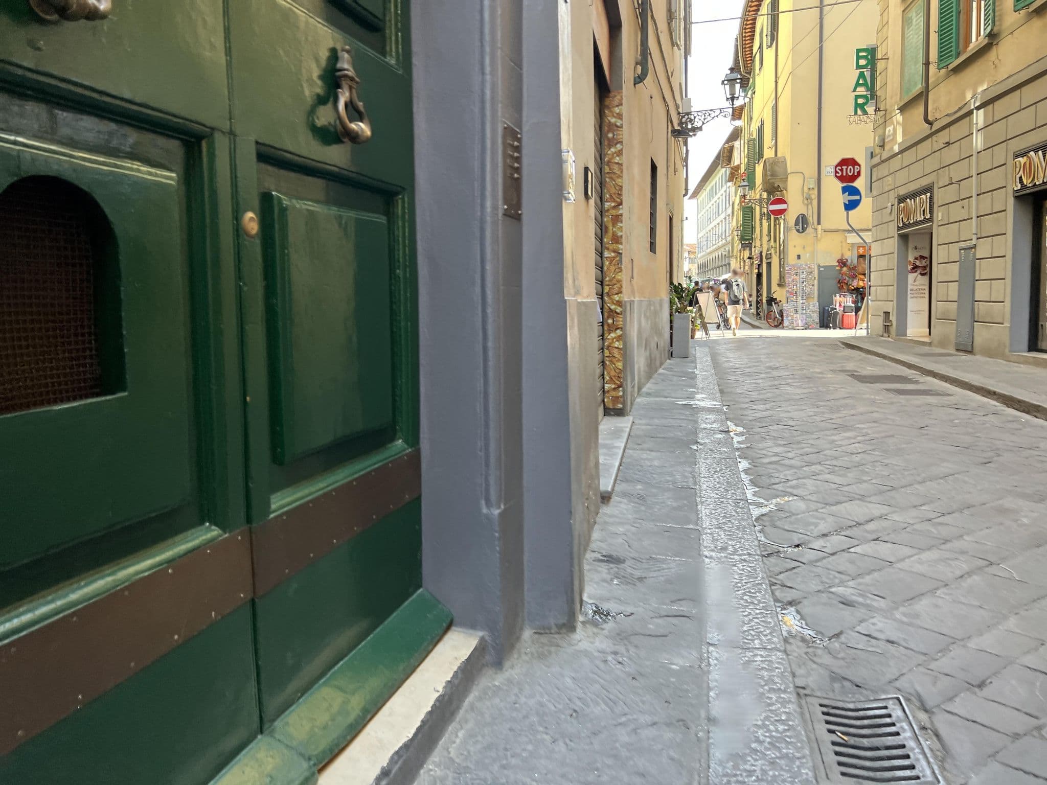 Street view near 골뱅이민박, Florence — © shogohirasawa (CC BY-SA · Mapillary)