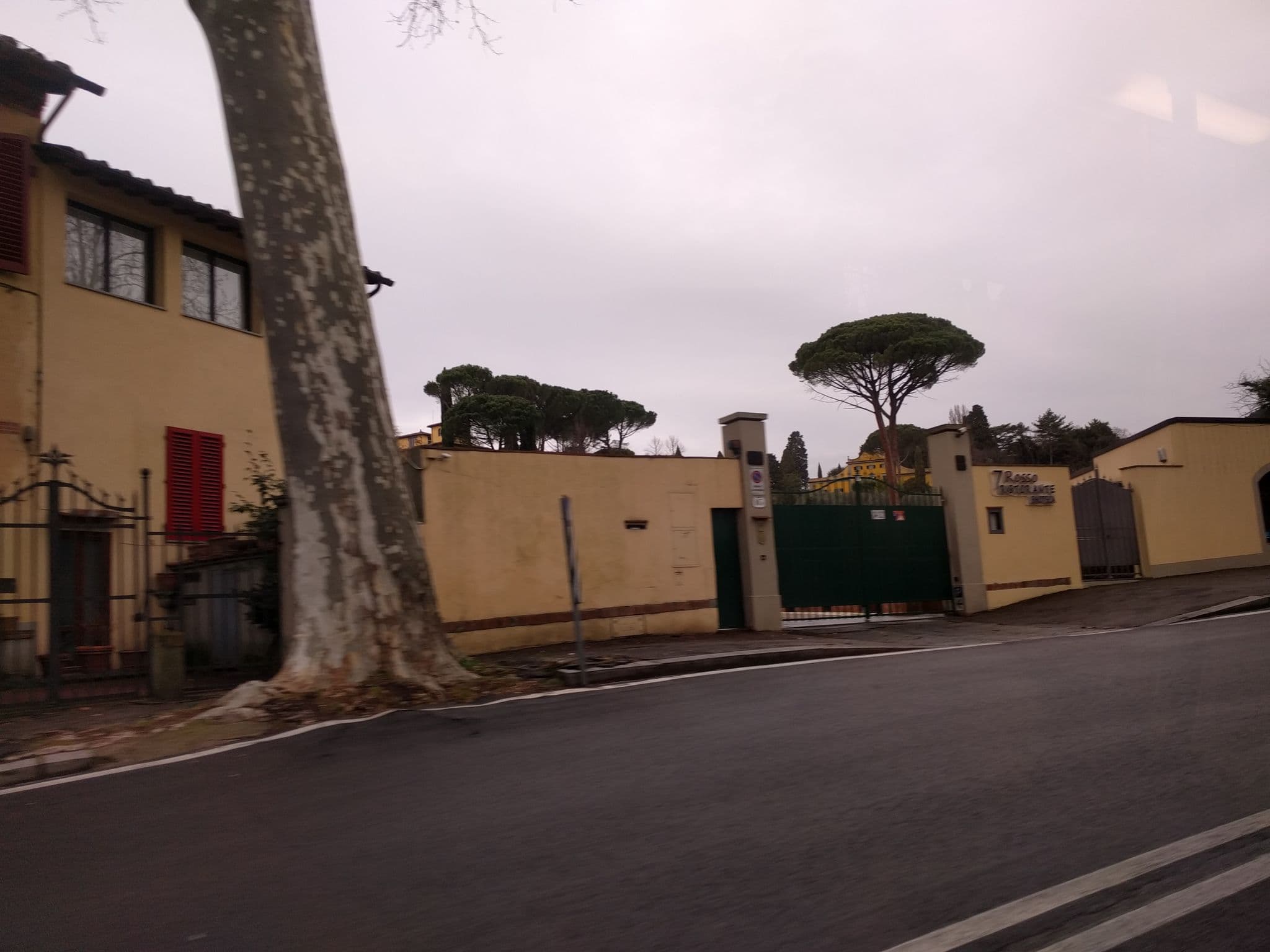 Street view near The Garden in Firenze, Fiesole — © sashazykov (CC BY-SA · Mapillary)