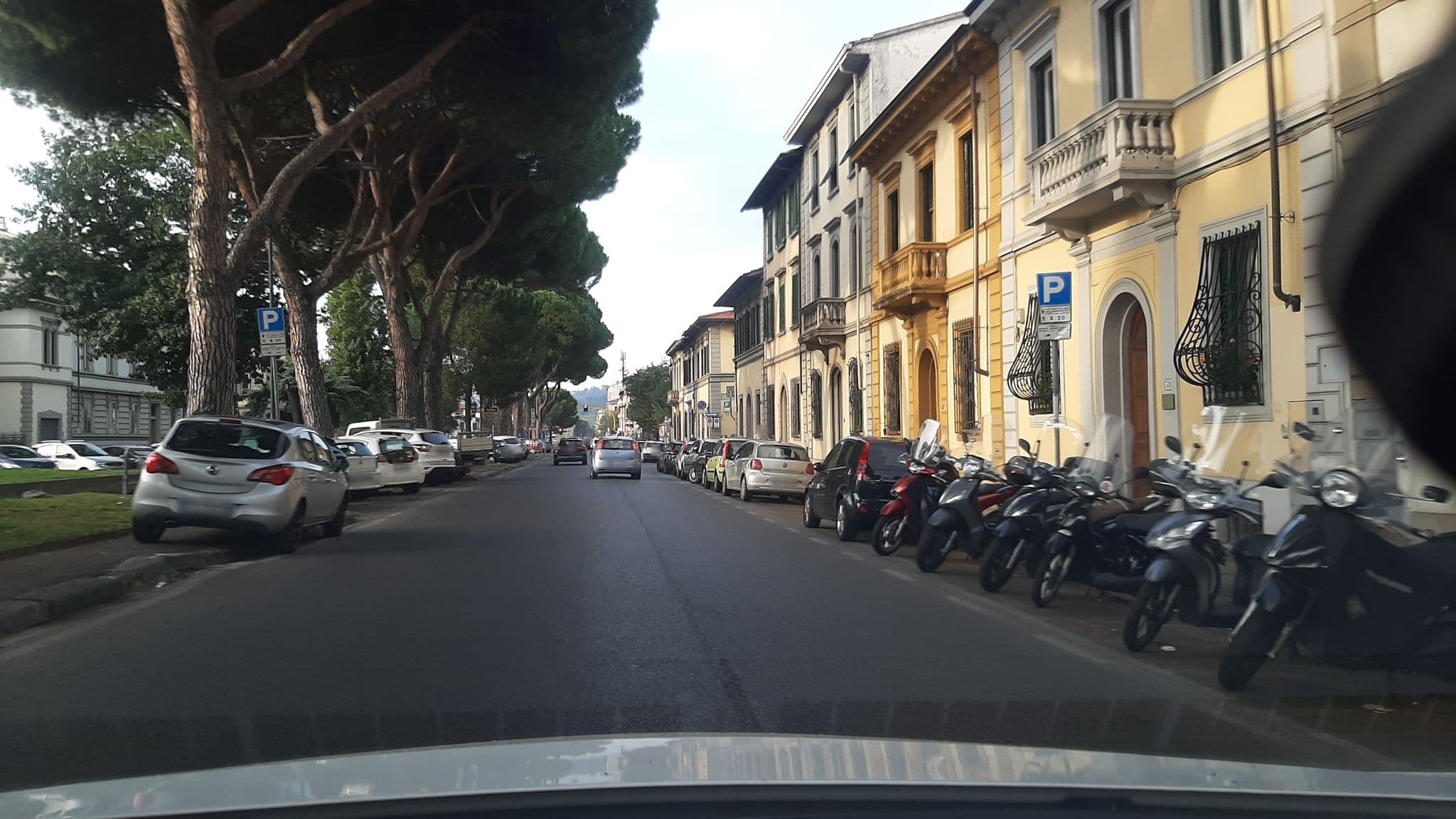 Street view near B. & B. De Amicis, Campo di Marte — © vianney182 (CC BY-SA · Mapillary)