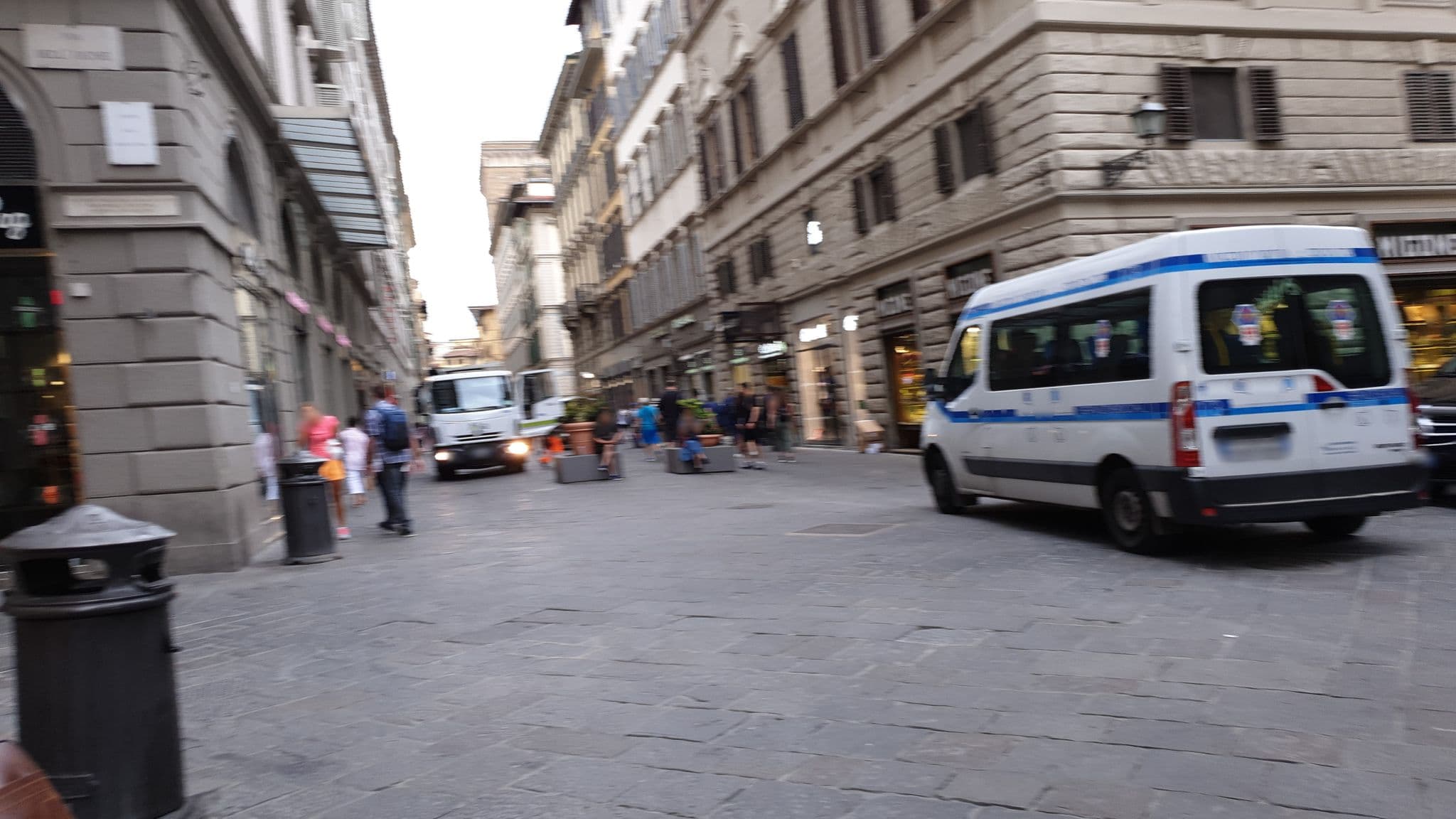 Street view near Hotel Villani, Florence — © jopparn (CC BY-SA · Mapillary)