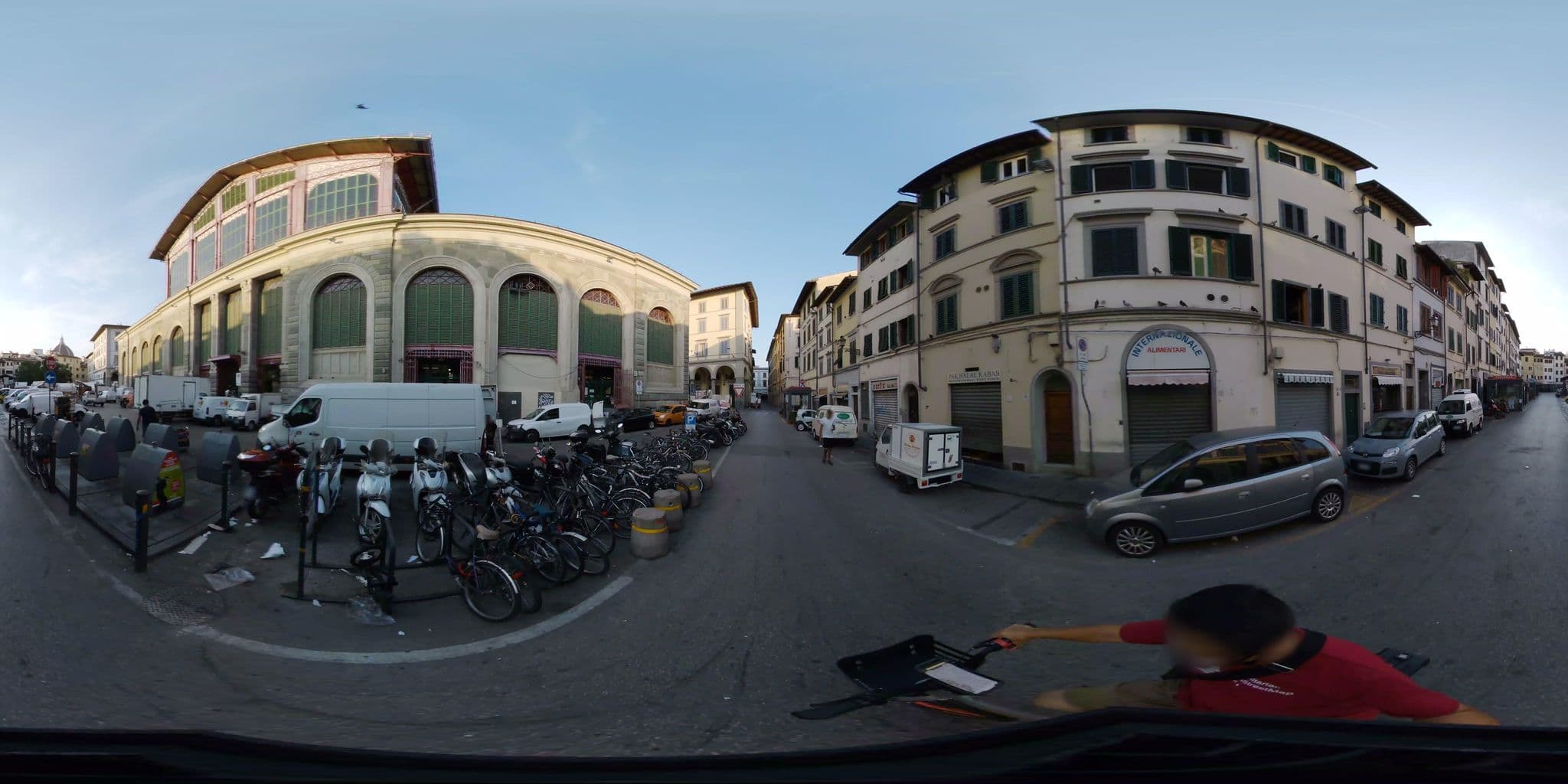 Street view near Apartament Lorenco, Florence — © dilipshrikhande (CC BY-SA · Mapillary)