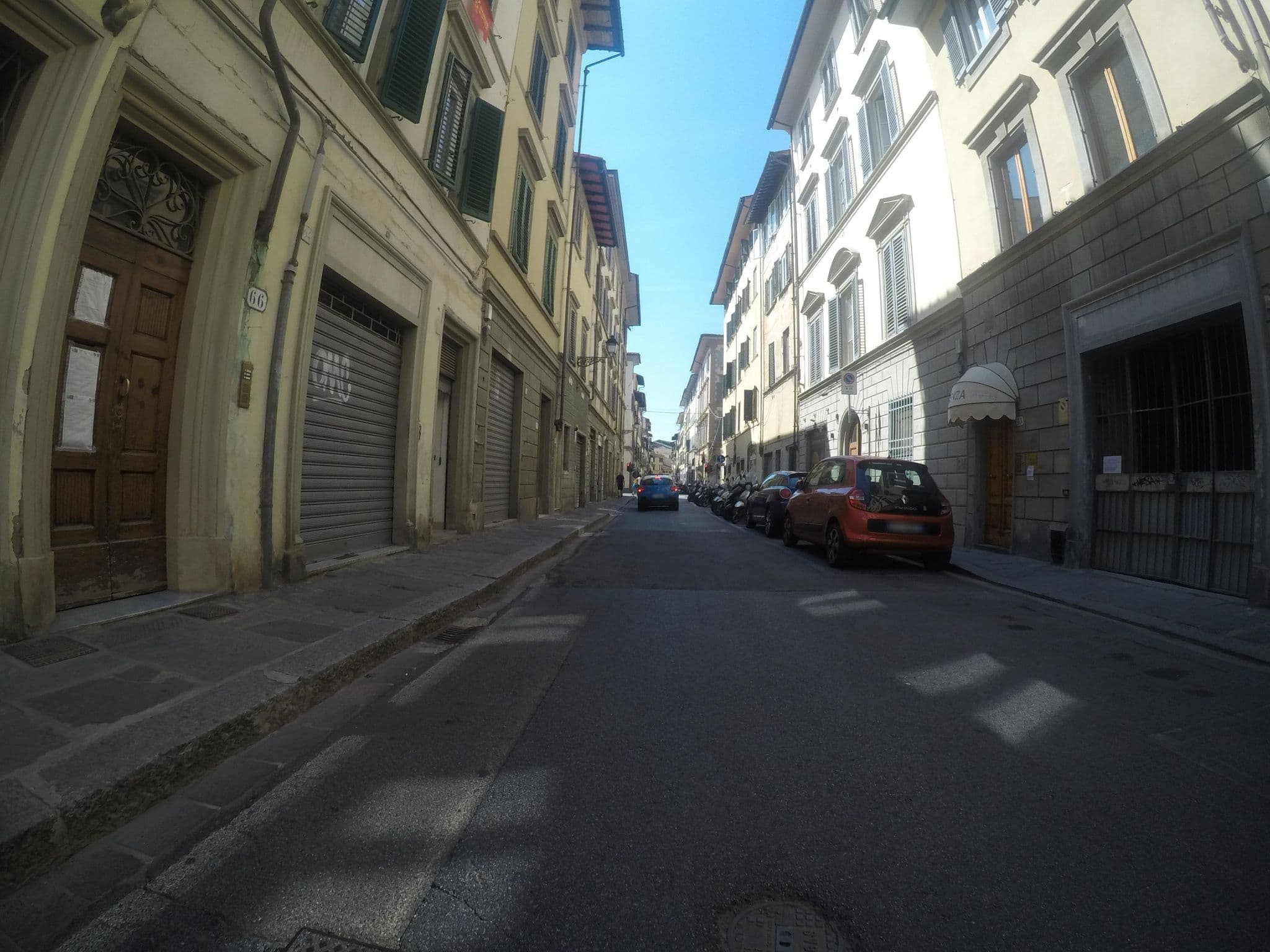 Street view near Dolci Sogni, Florence — © chrisbeddow (CC BY-SA · Mapillary)