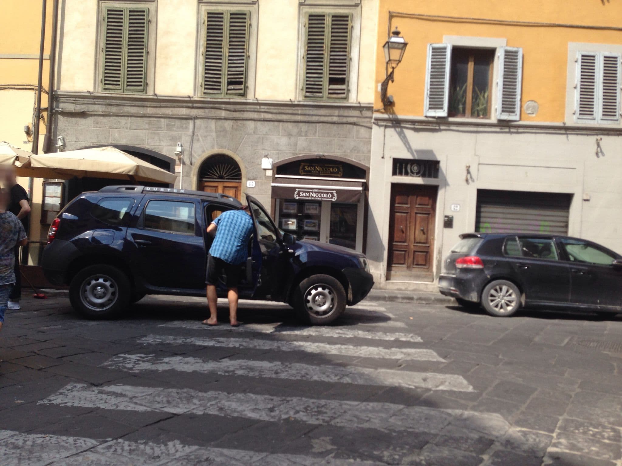 Street view near Il Quartierino d'Oltrarno, Campo di Marte — © scribblemaniac (CC BY-SA · Mapillary)