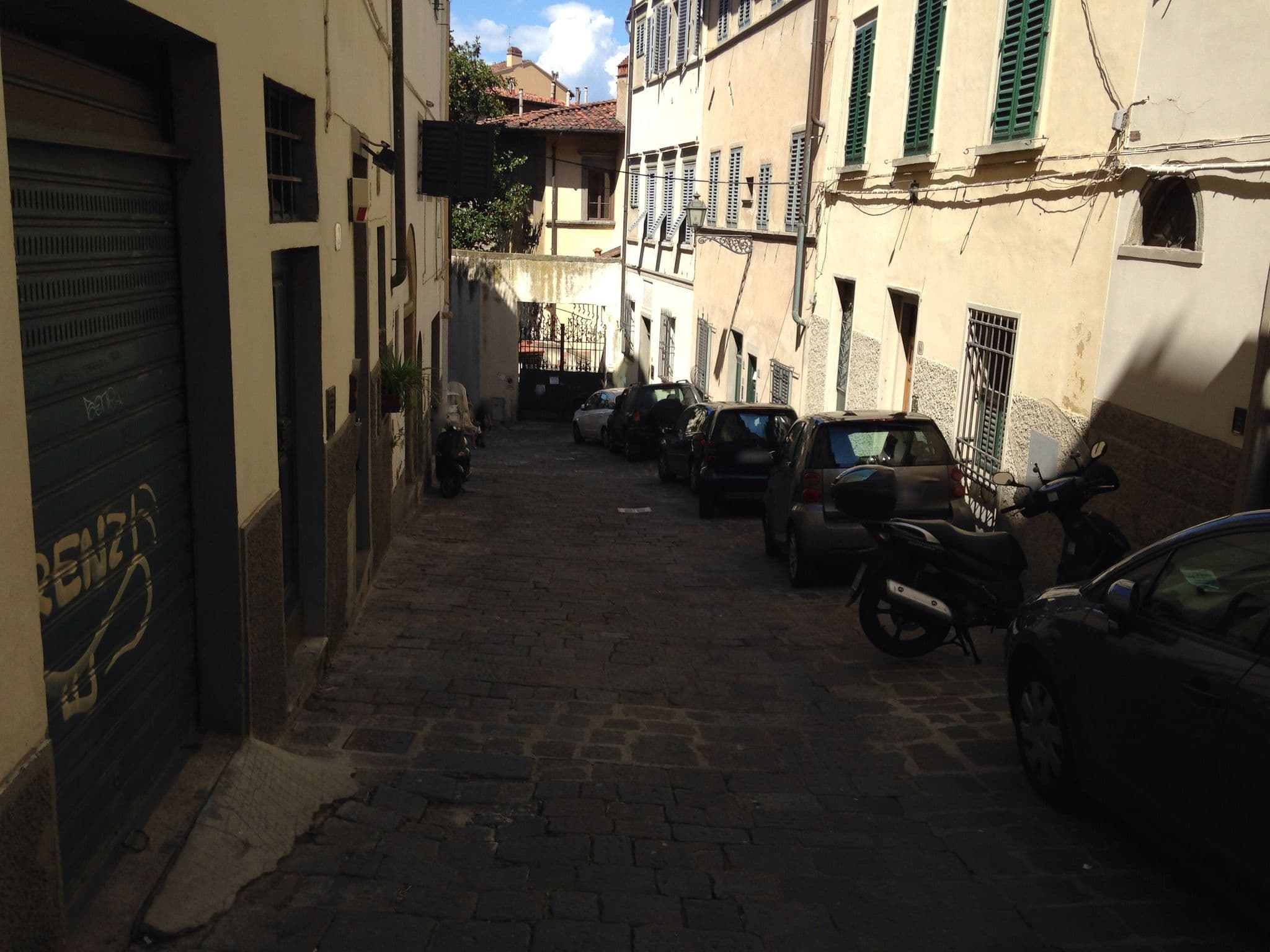 Street view near Cosmea by Acacia - AirBnB, Florence — © christhecat (CC BY-SA · Mapillary)
