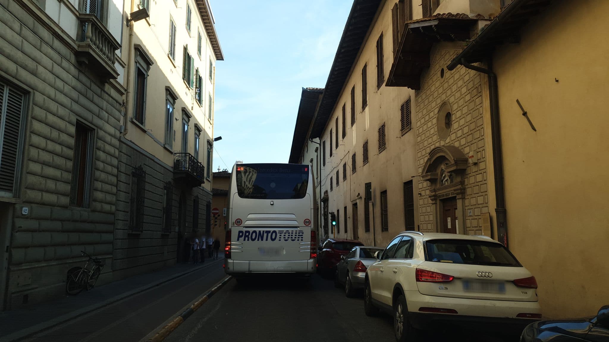 Street view near Kamer 9, Florence — © jopparn (CC BY-SA · Mapillary)