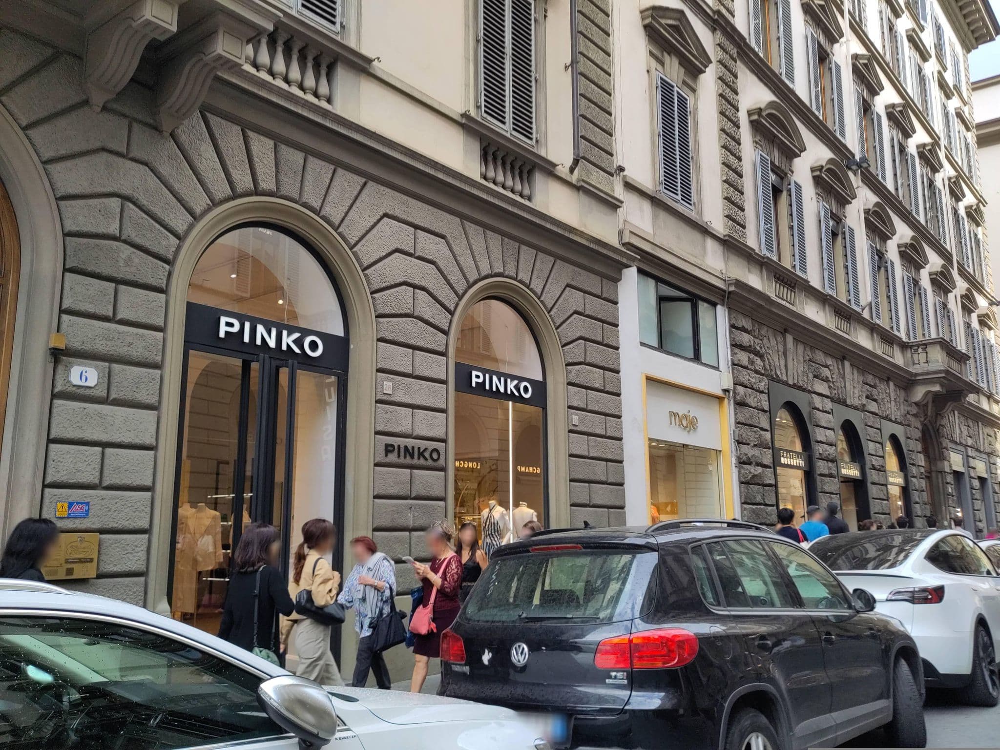 Street view near Residenza Giotto, Florence — © marcuscalabresus (CC BY-SA · Mapillary)