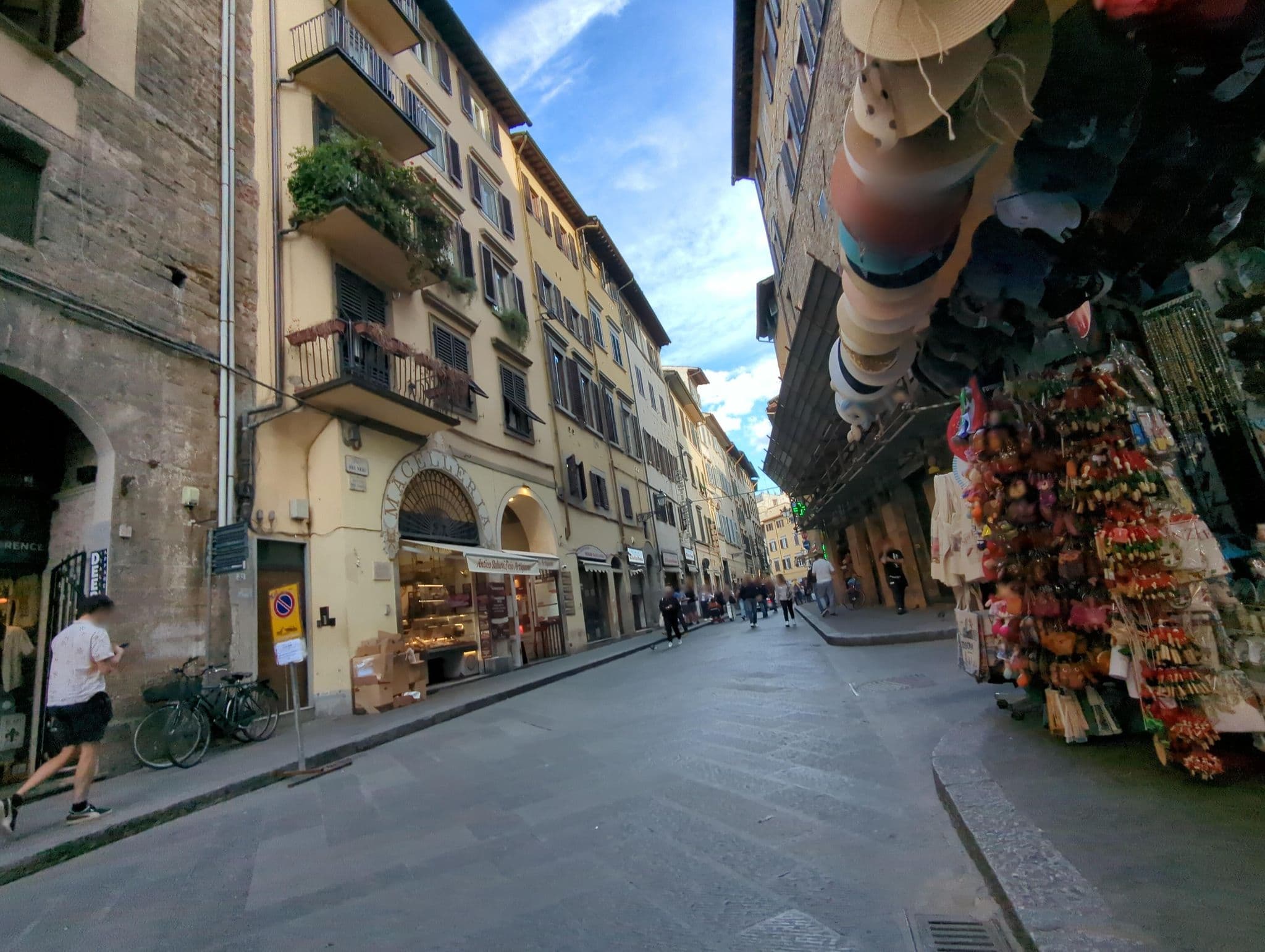 Street view near Palazzo Vecchio Apartments, Florence — © ente (CC BY-SA · Mapillary)