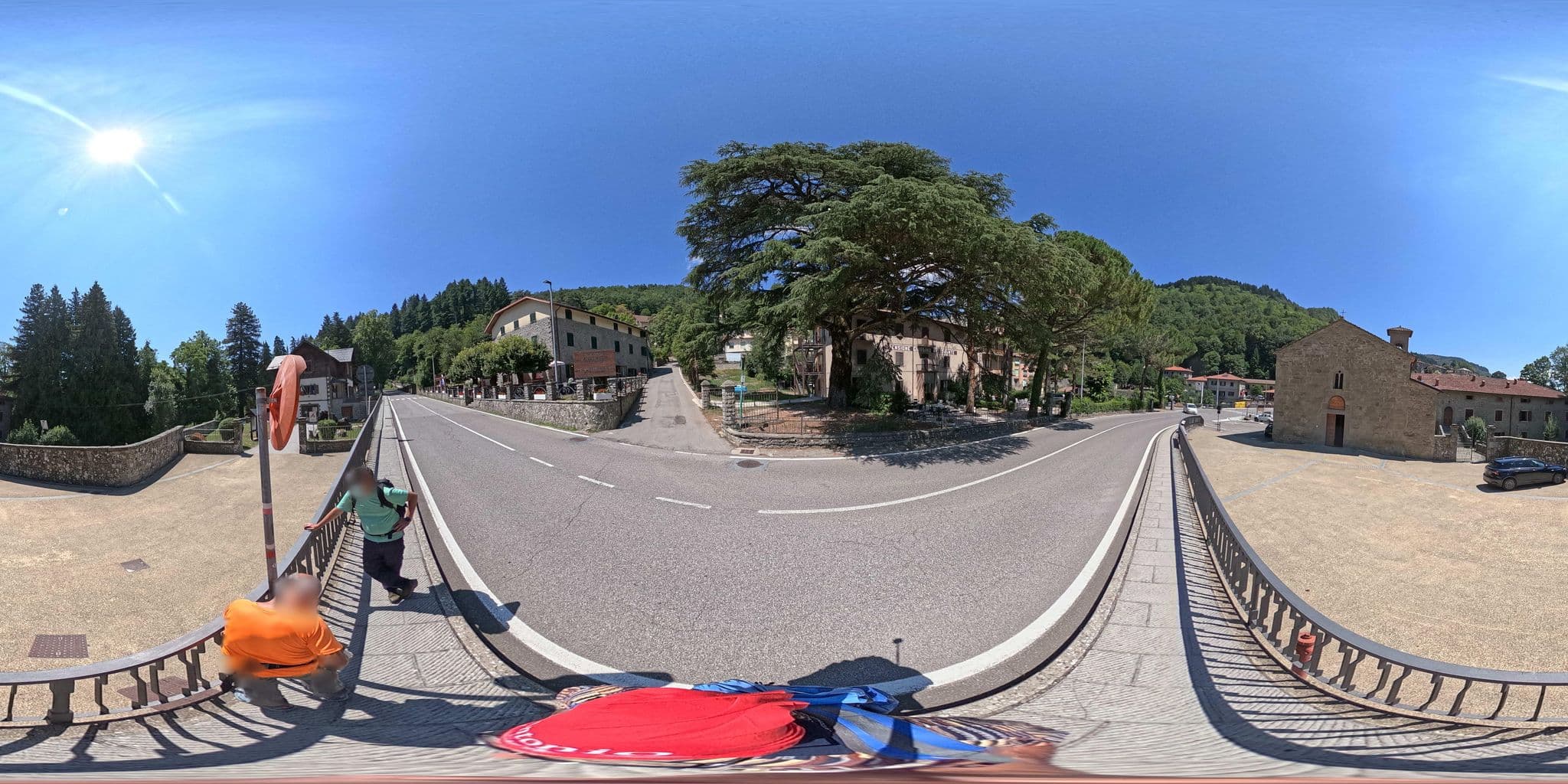 Street view near Pensione La Foresta di Betti Andrea, Soci — © mircozorzo (CC BY-SA · Mapillary)