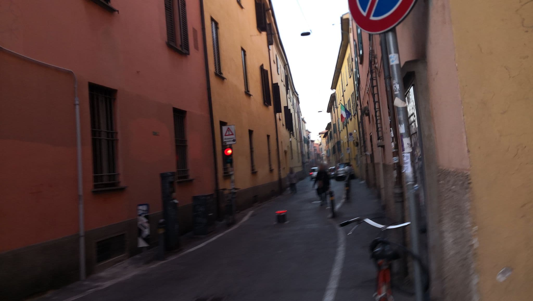 Street view near Ca Cineina, Bologna — © linqh (CC BY-SA · Mapillary)